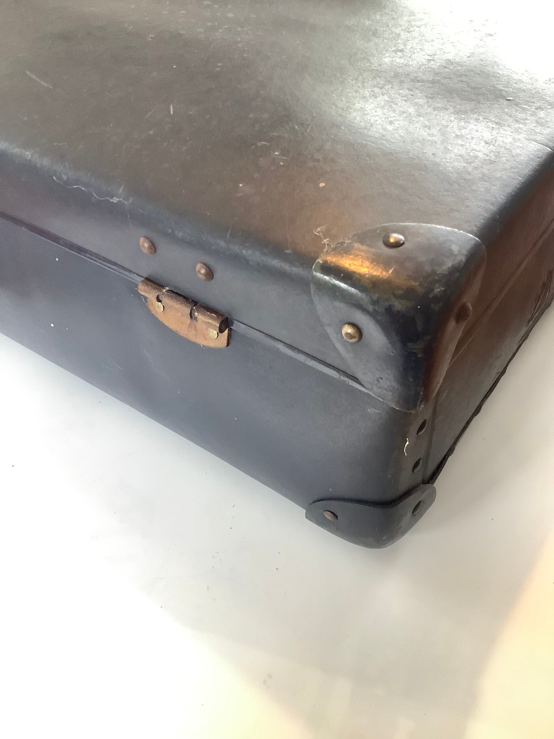 Rare Vintage Globetrotter Made in England luggage Carrier