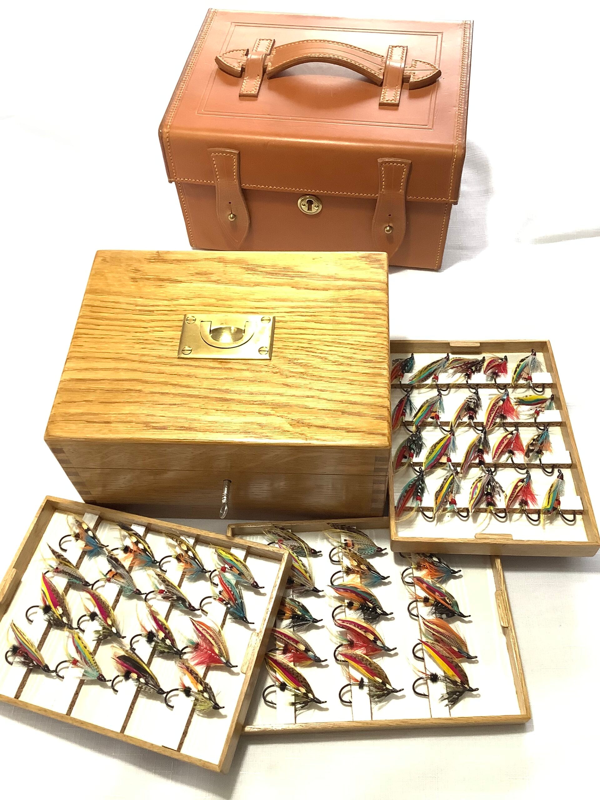 Highest Quality PETER LOAM Hand Crafted Solid Oak Cabinet with Leather Case Salmon Fly Case + Fully Dressed Traditional Classic Salmon Flies