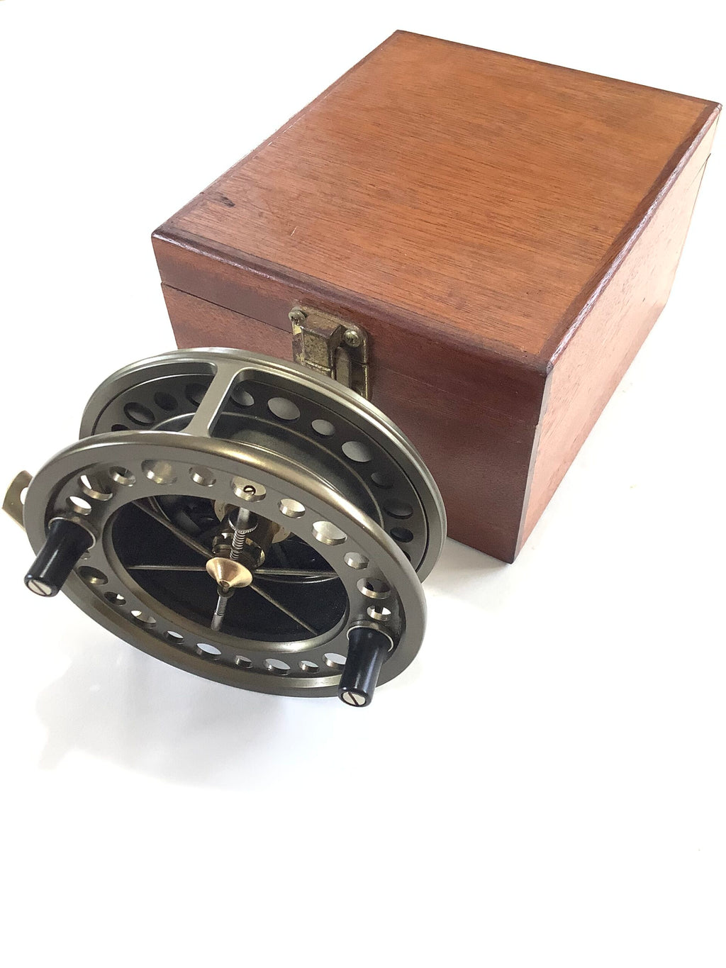 J.W YOUNGS THE PURIST II 2031 CL CENTREPIN WITH PRESENTATION BOX