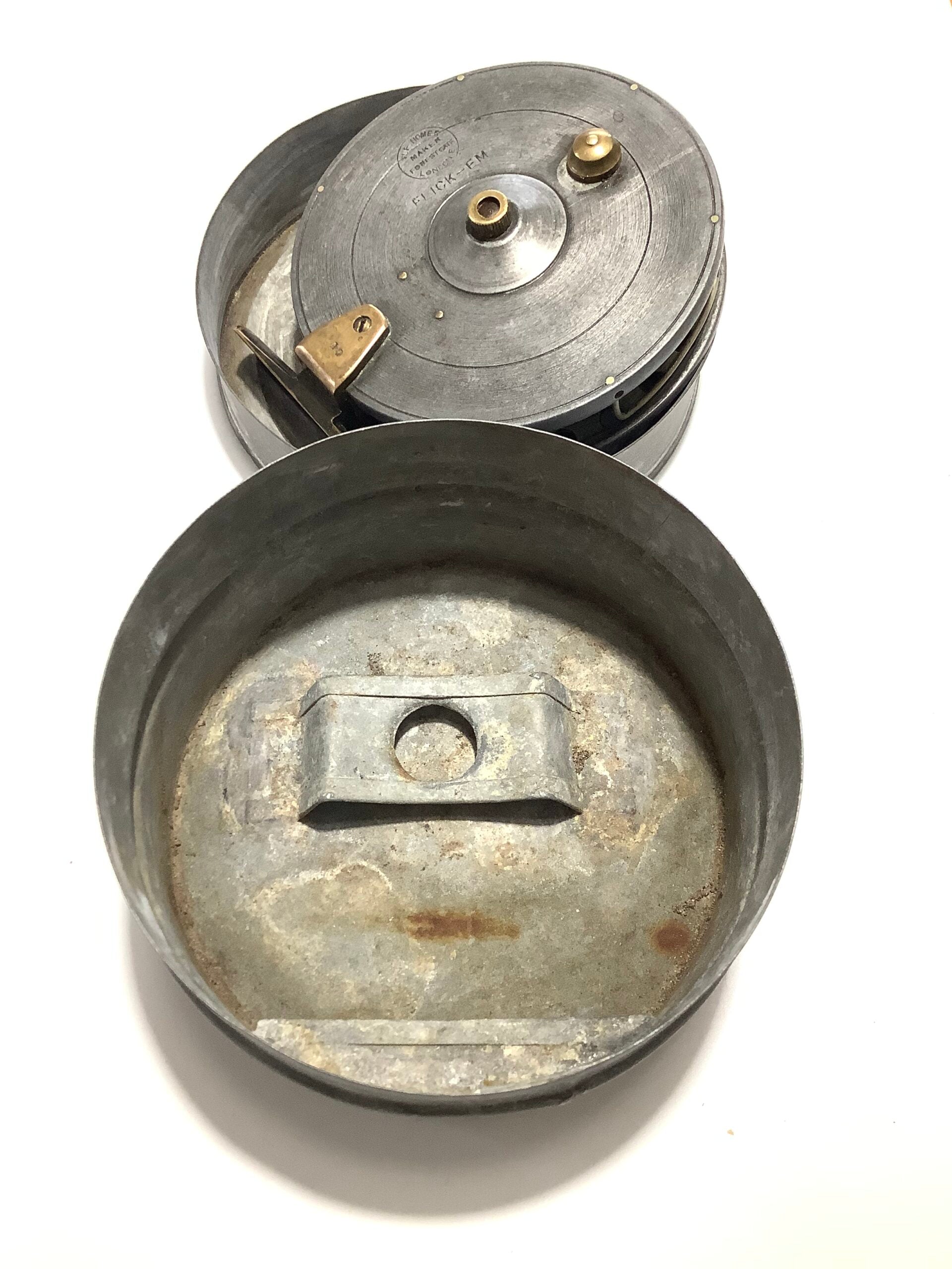 Antique HOMERS “ Flick em” Centrepin with original Tin Case
