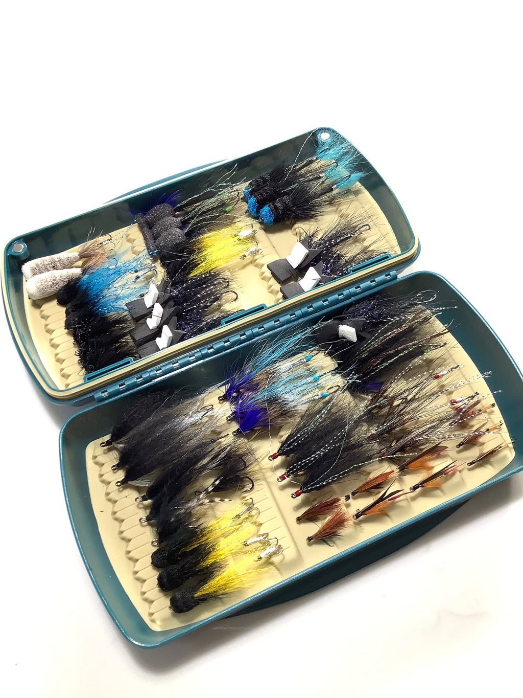 New FISHPOND Large Fly Box with New unused selection of Flies