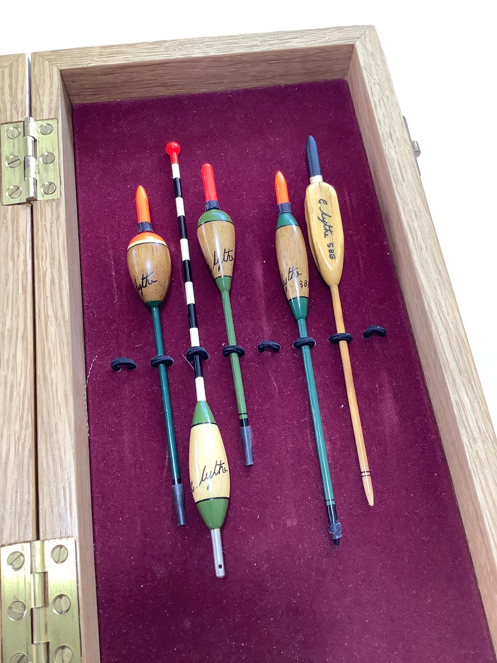 Rare Chris Lythe Presentation Float case with Floats
