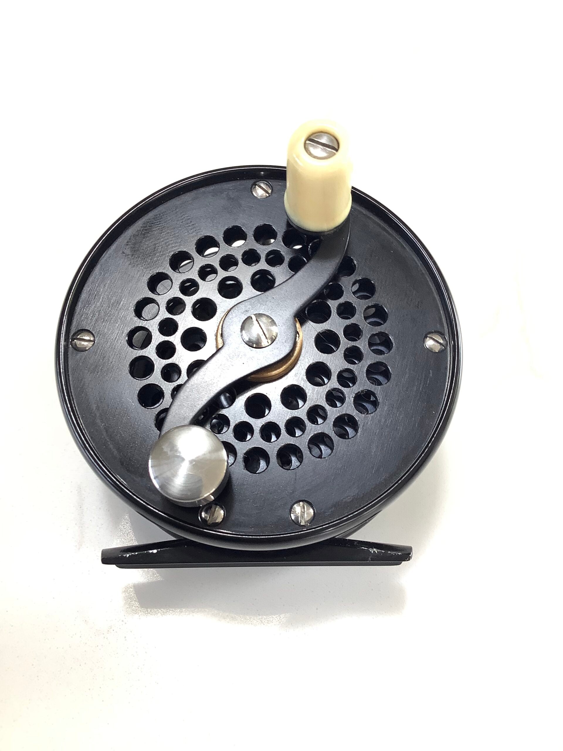 BO MOHLIN “ BABY TROUT “ Fly Reel as New with Leather Case – Antique & Vintage Fishing Tackle