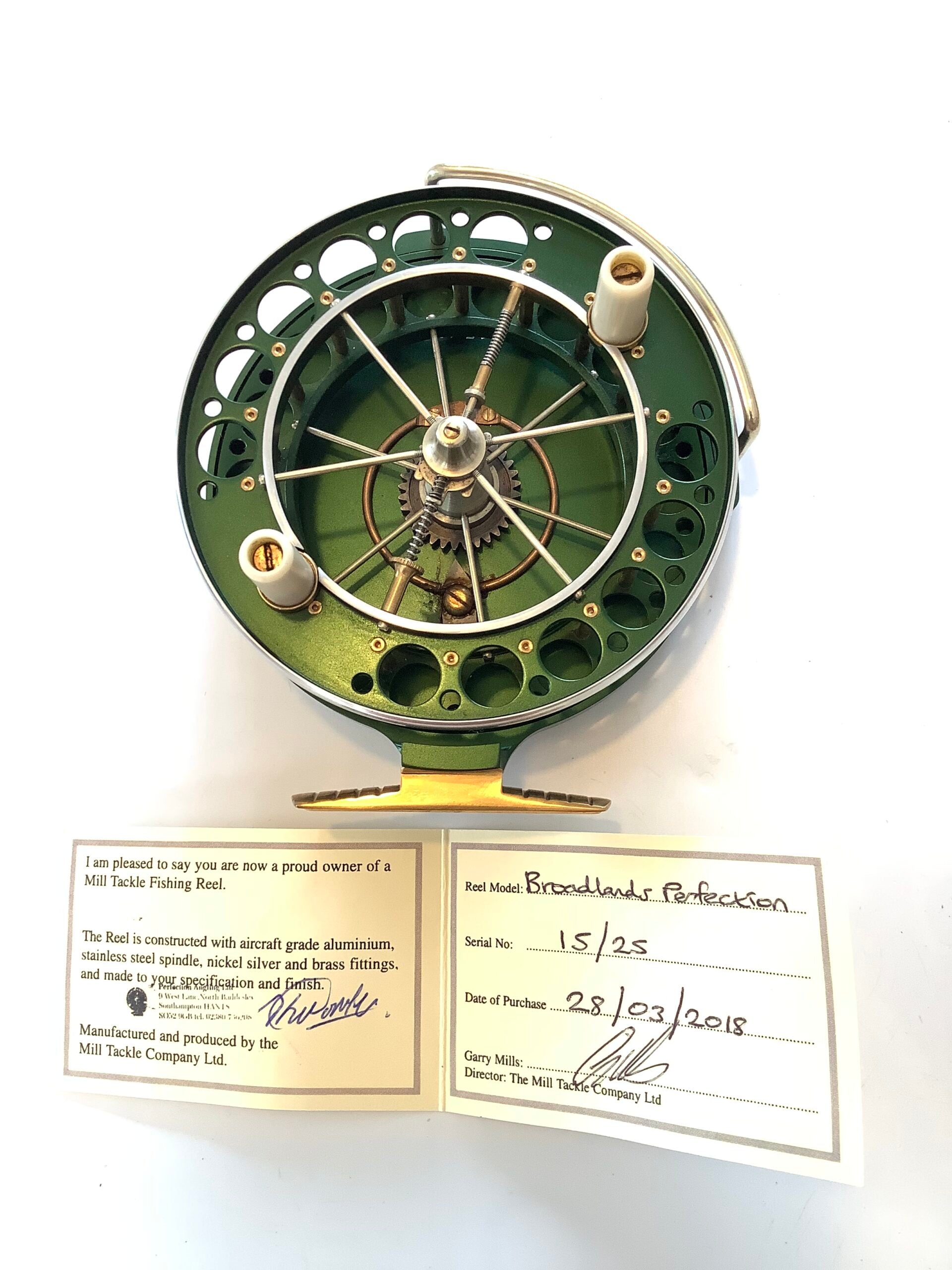 New unused Garry Mills “ BROADLANDS PERFECTION “ Centre Pin
