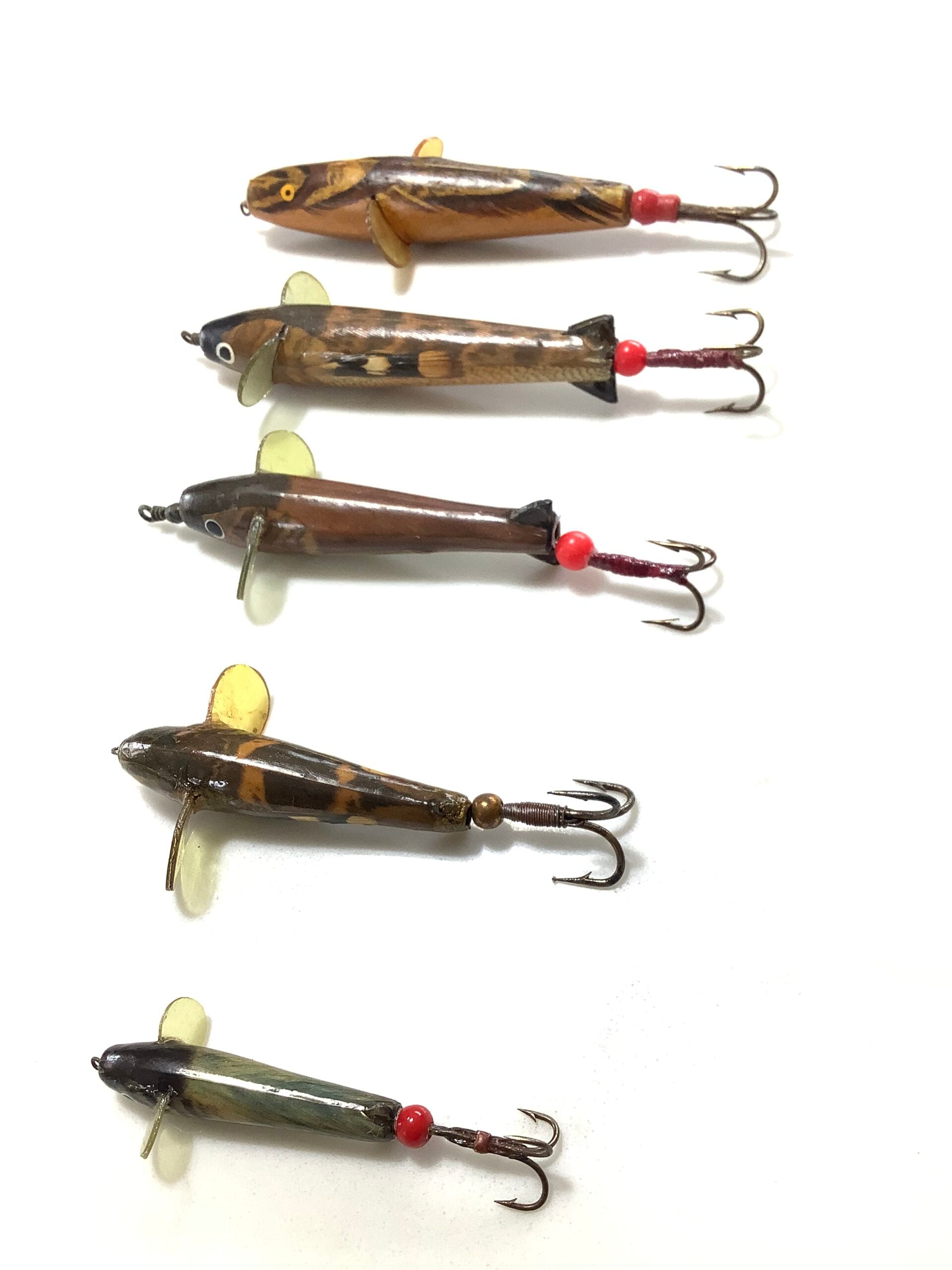 Vintage unused ALLCOCK Co “FEATHERO” MINNOWS