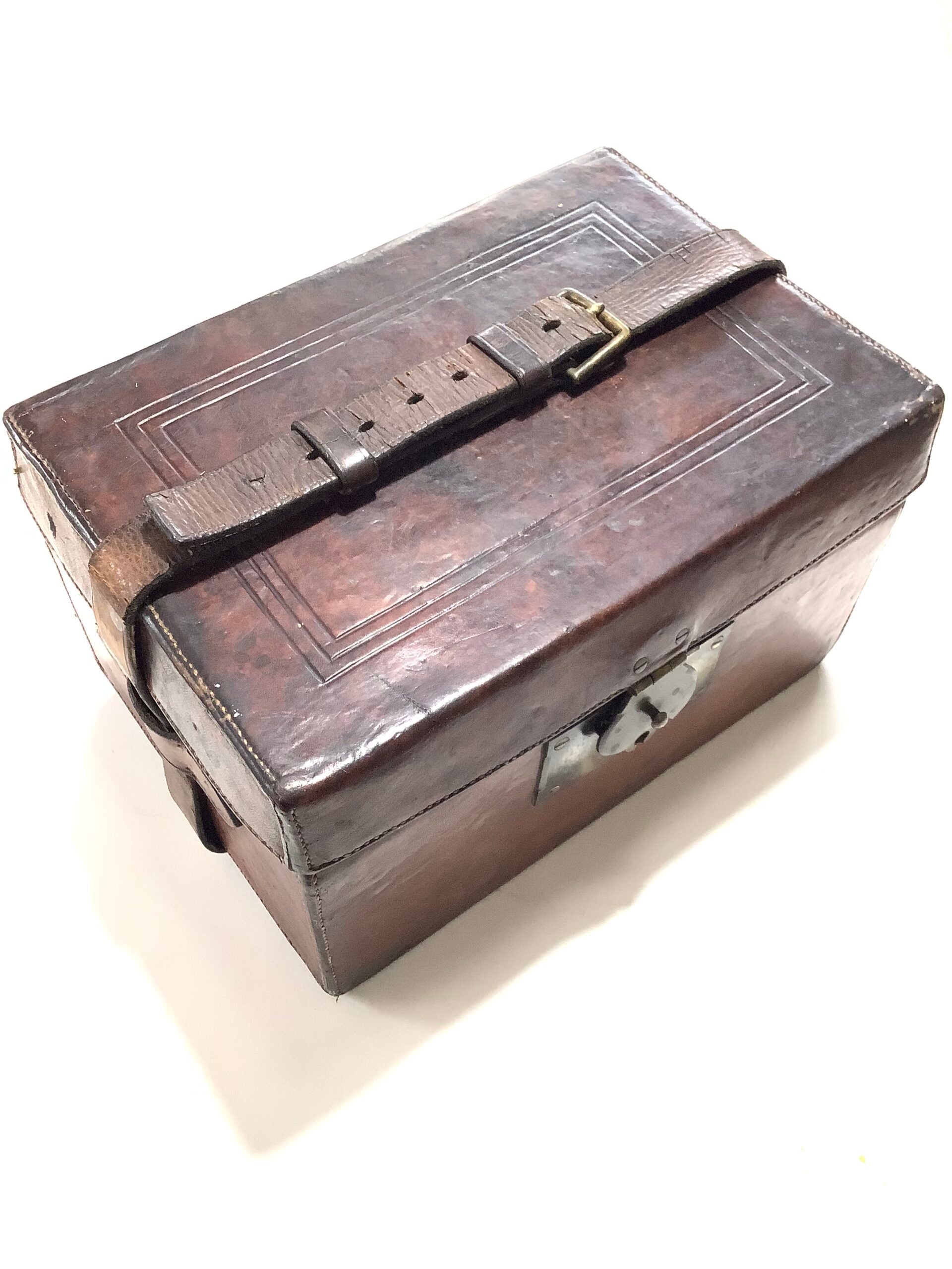 Antique JOHN BLANCH OF LONDON Gun Rifle Makers Leather Ammunition Cartridge Case