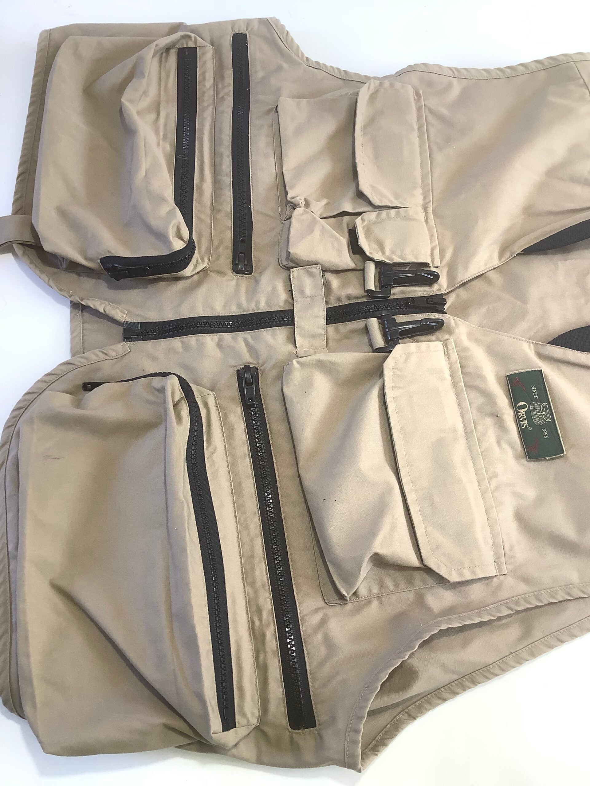 ORVIS FLY FISHERS WAISTCOAT AS NEW