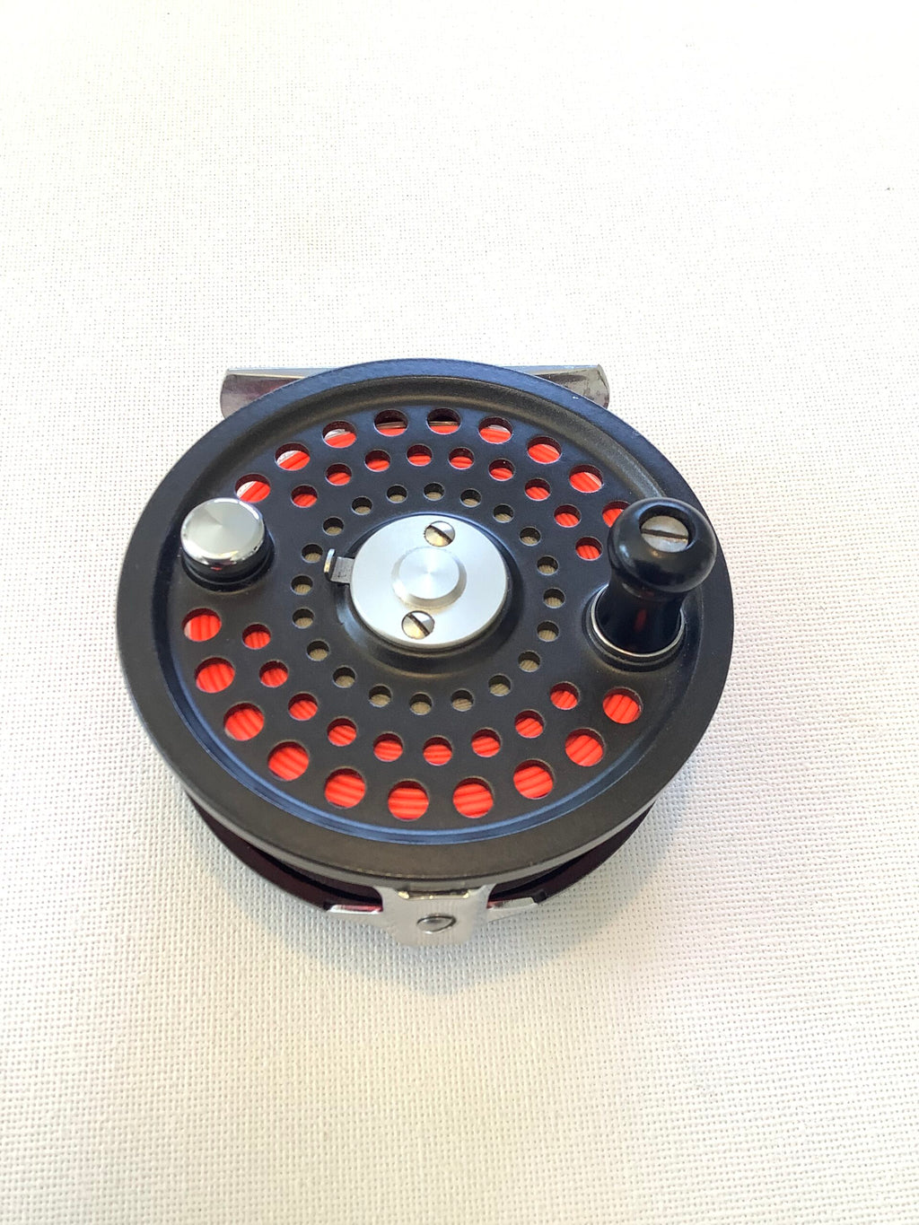 Left Hand Wind Orvis Battenkill Disc 5/6 Fly reel with new line