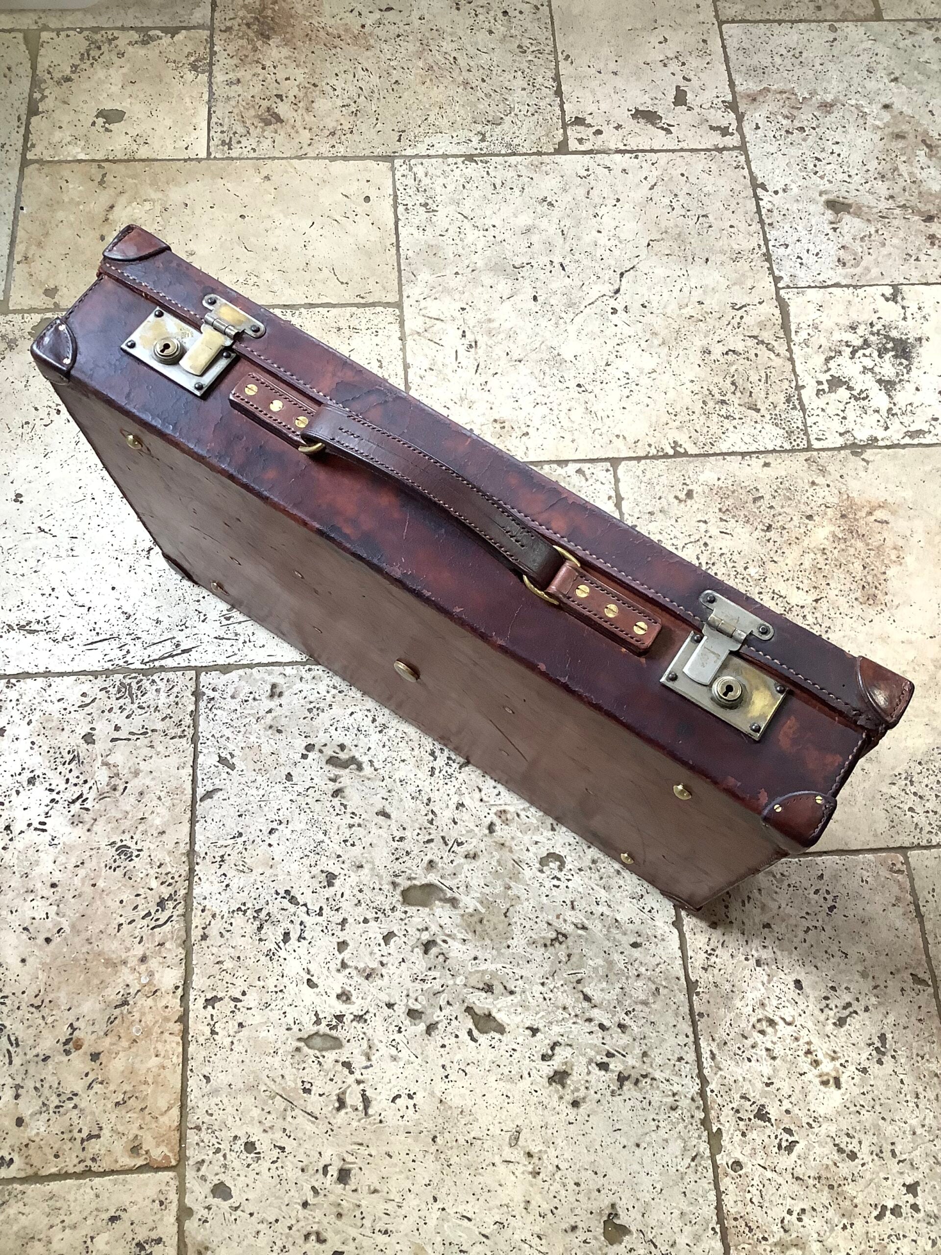 Very Rare Antique HARDY BROS “ LANDROW “ Leather Fishing Tackle Case