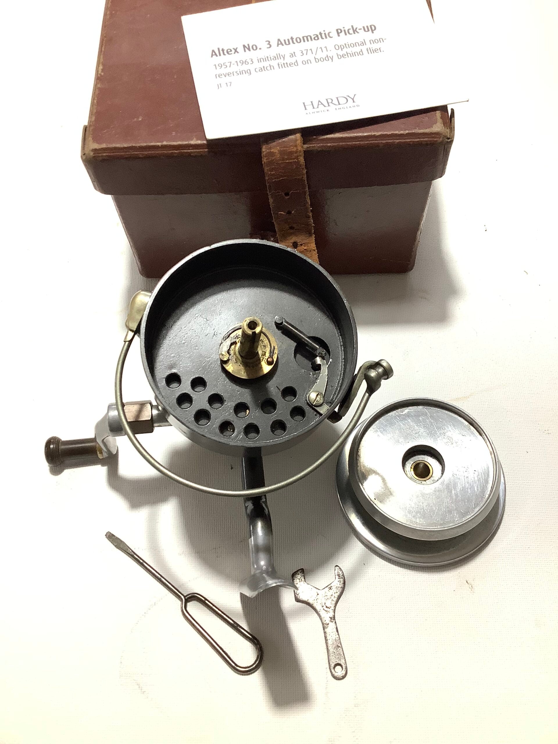Vintage HARDY BROS No.3 ALTEX REEL with Box Tools