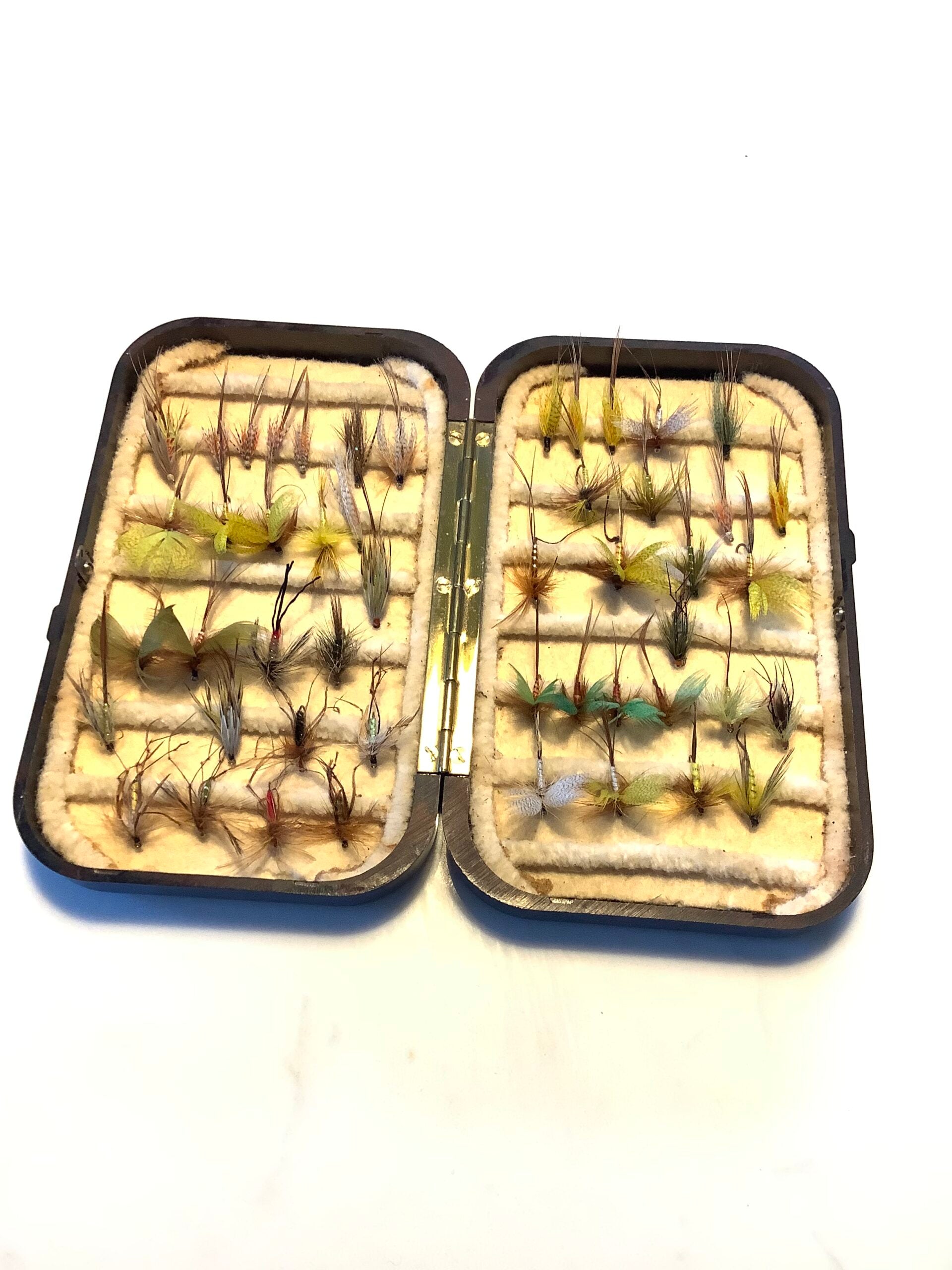 Antique Hardy Bros largest Deep Mayfly Neroda Fly Box