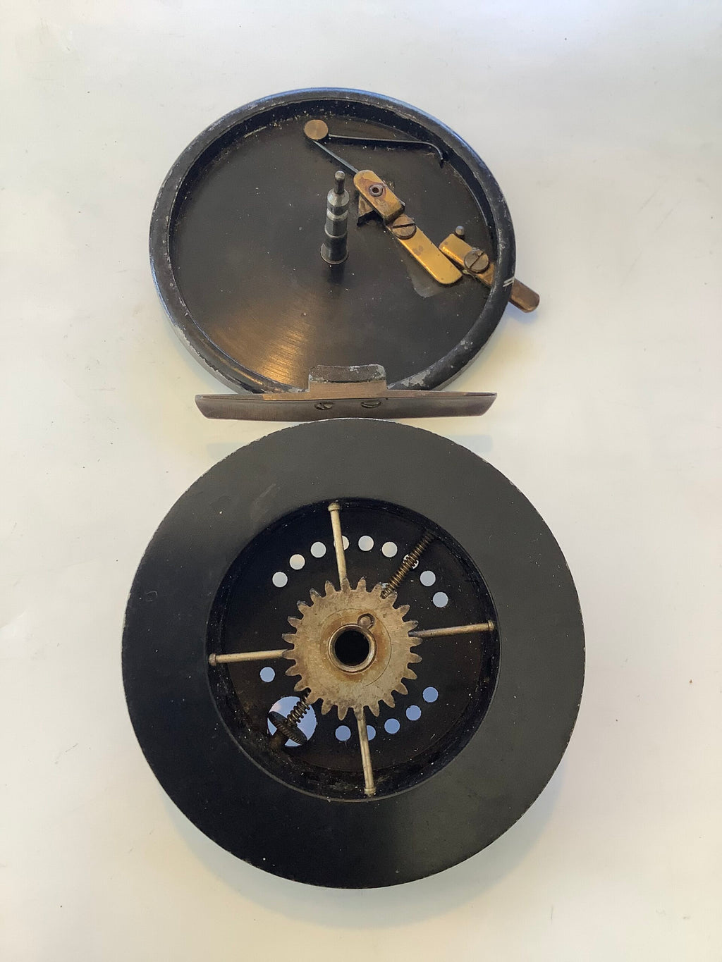 Antique J.W.Young Sons Pattern No. 10A Reel