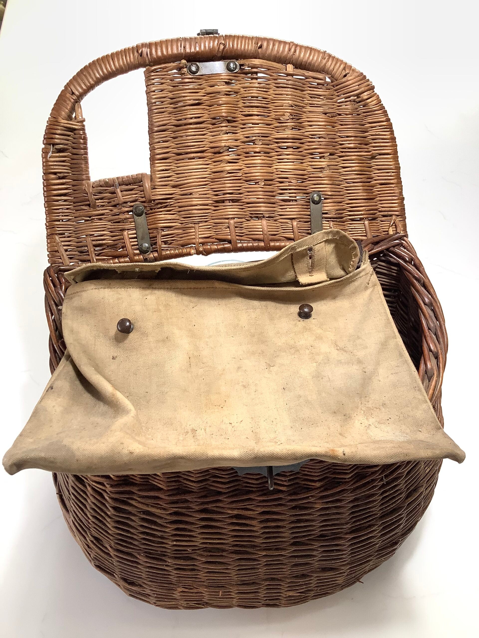 Antique FARLOWS of Pall Mall Fishermans Creel with very rare original internal hold-all
