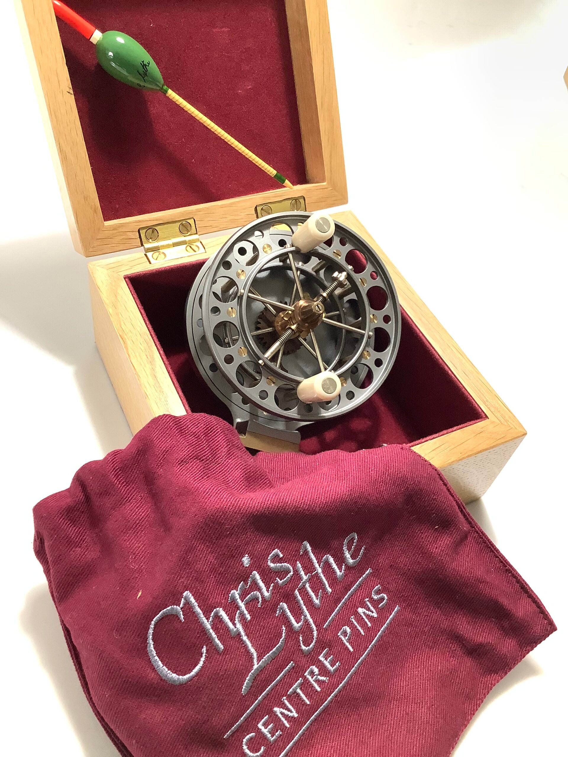 New CHRIS LYTHE Scotton Trotter Centrepin with Presentation Box