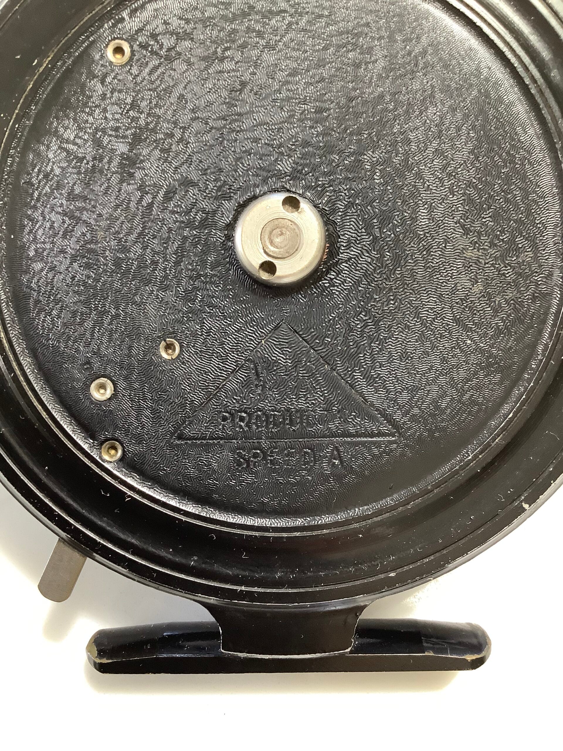 Vintage First Model SPEEDIA Centrepin 4”