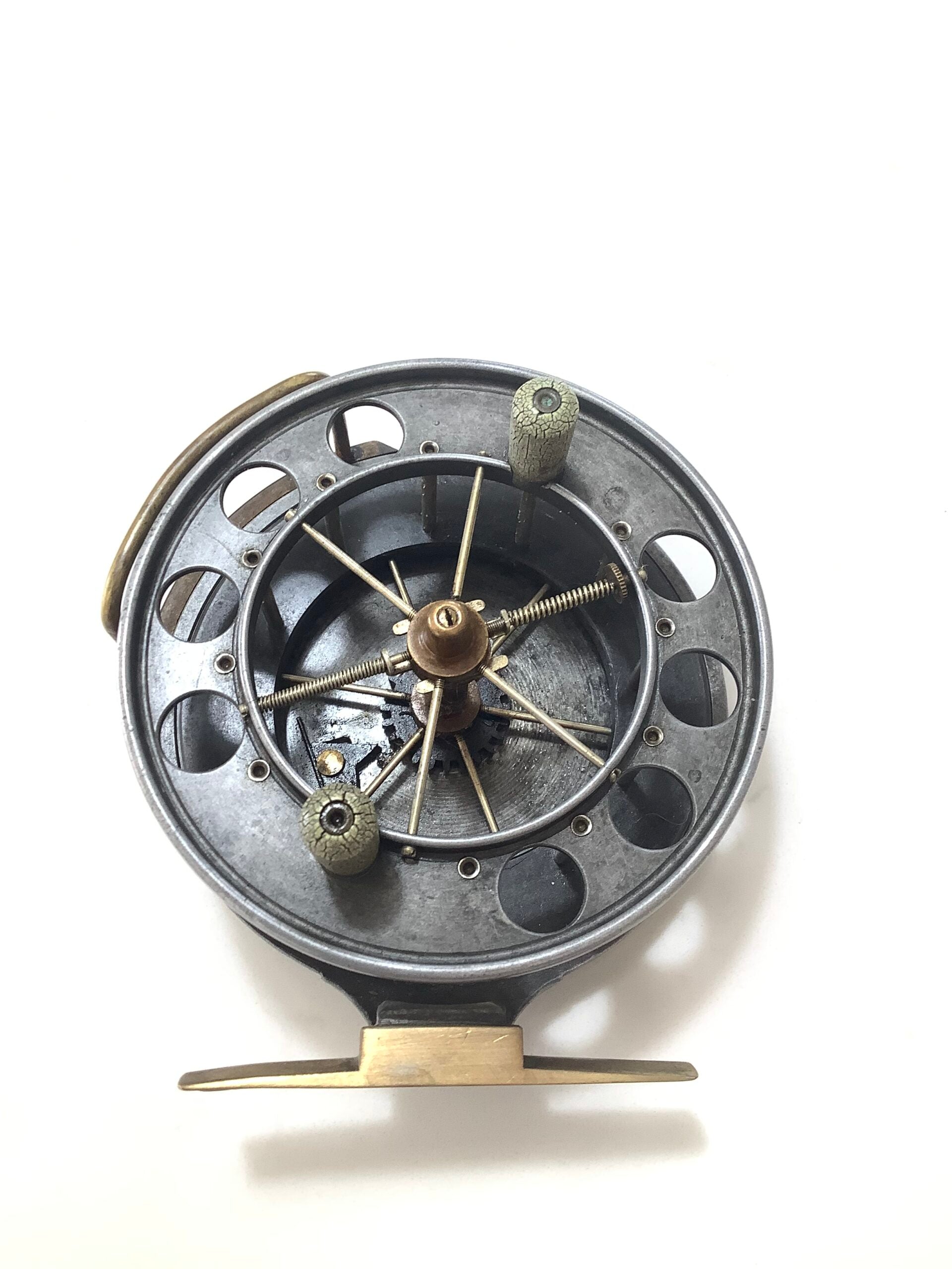 Antique ALLCOCK Co 4” Centrepin with Brass Line Guide