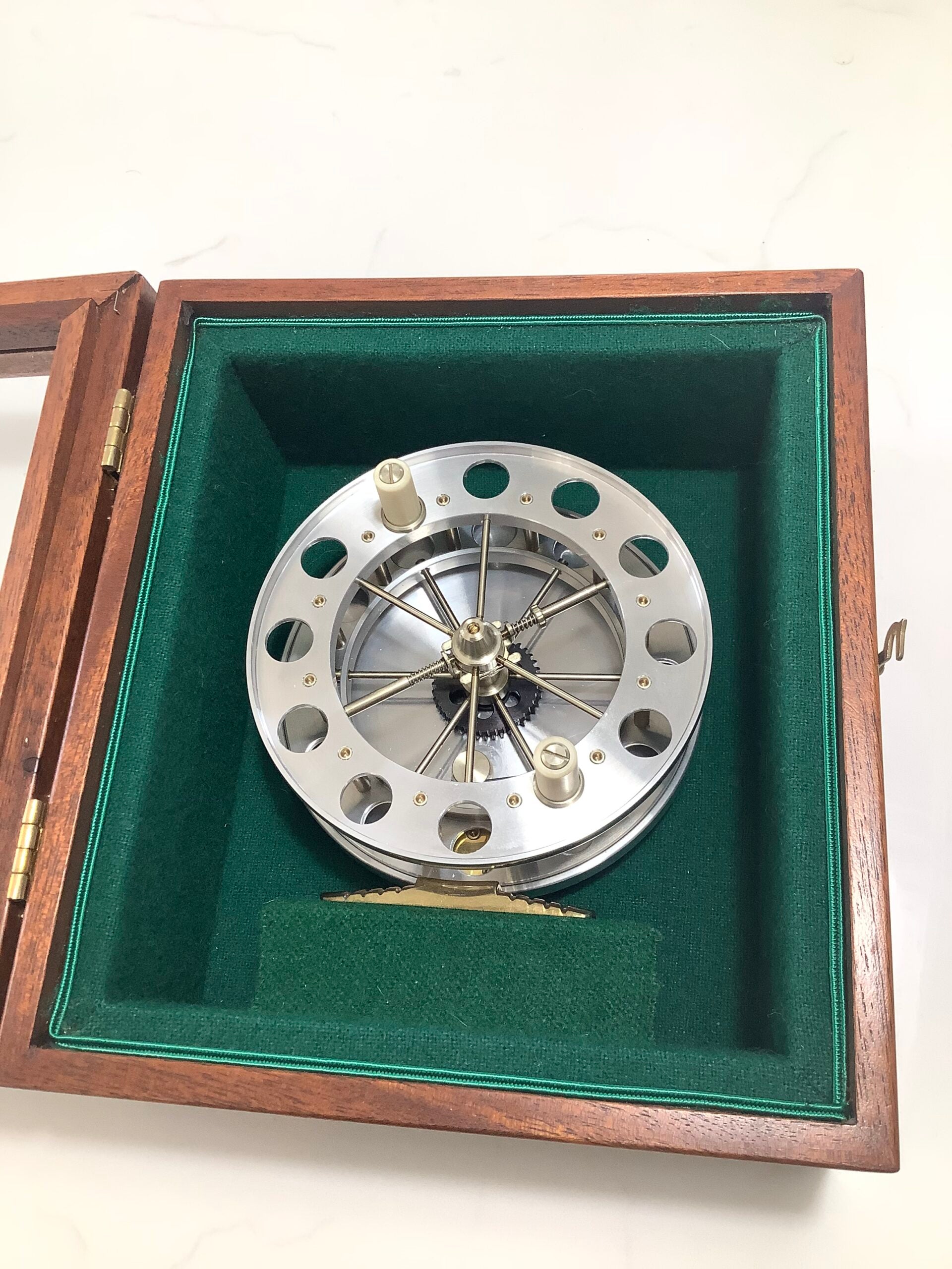 Rare Richard Carter BERNARD VENABLES 41/2” Limited Ed Presentation Centrepin