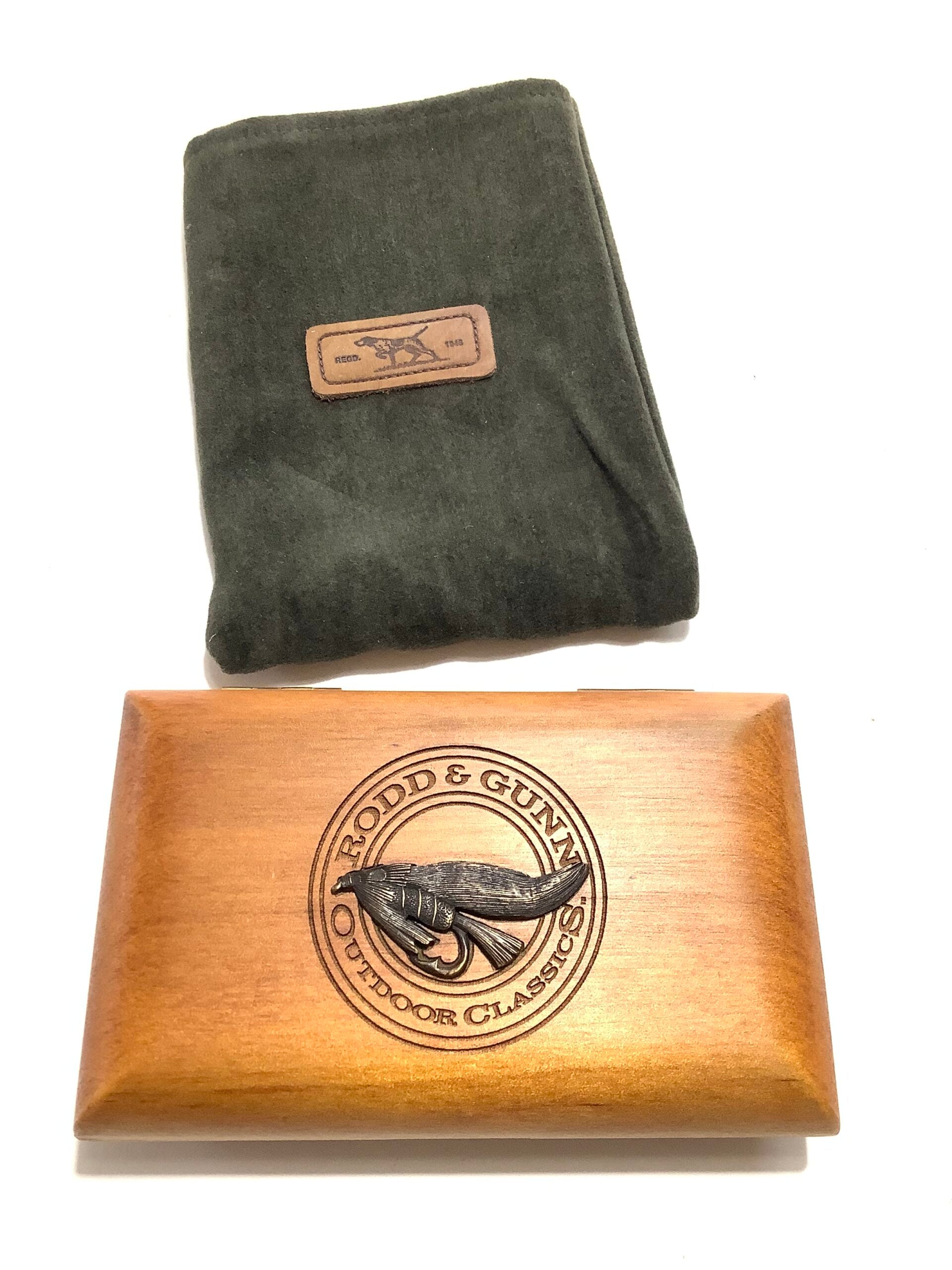 Scarce RODD GUNN FLY BOX of New Zealand with 24 dressed Salmon Flies
