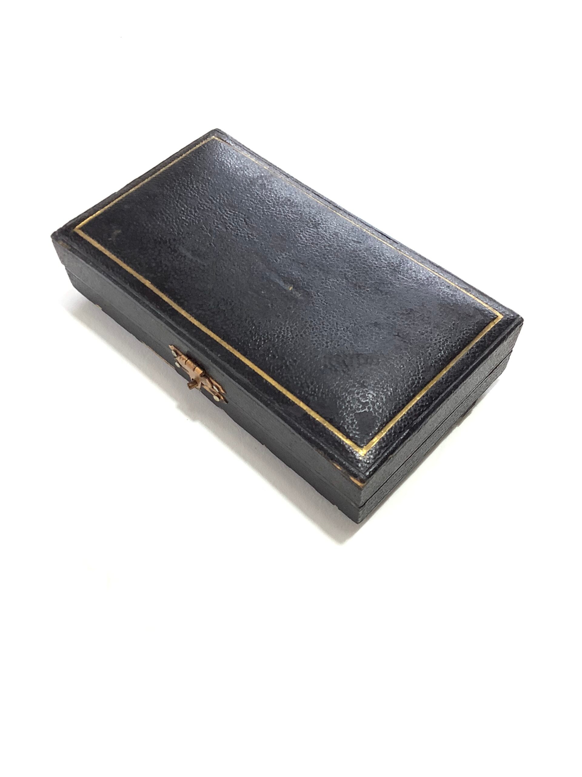 Important Piece of Angling History MR.F.M.H HALFORDS Very own Fish weighing Balance 1890