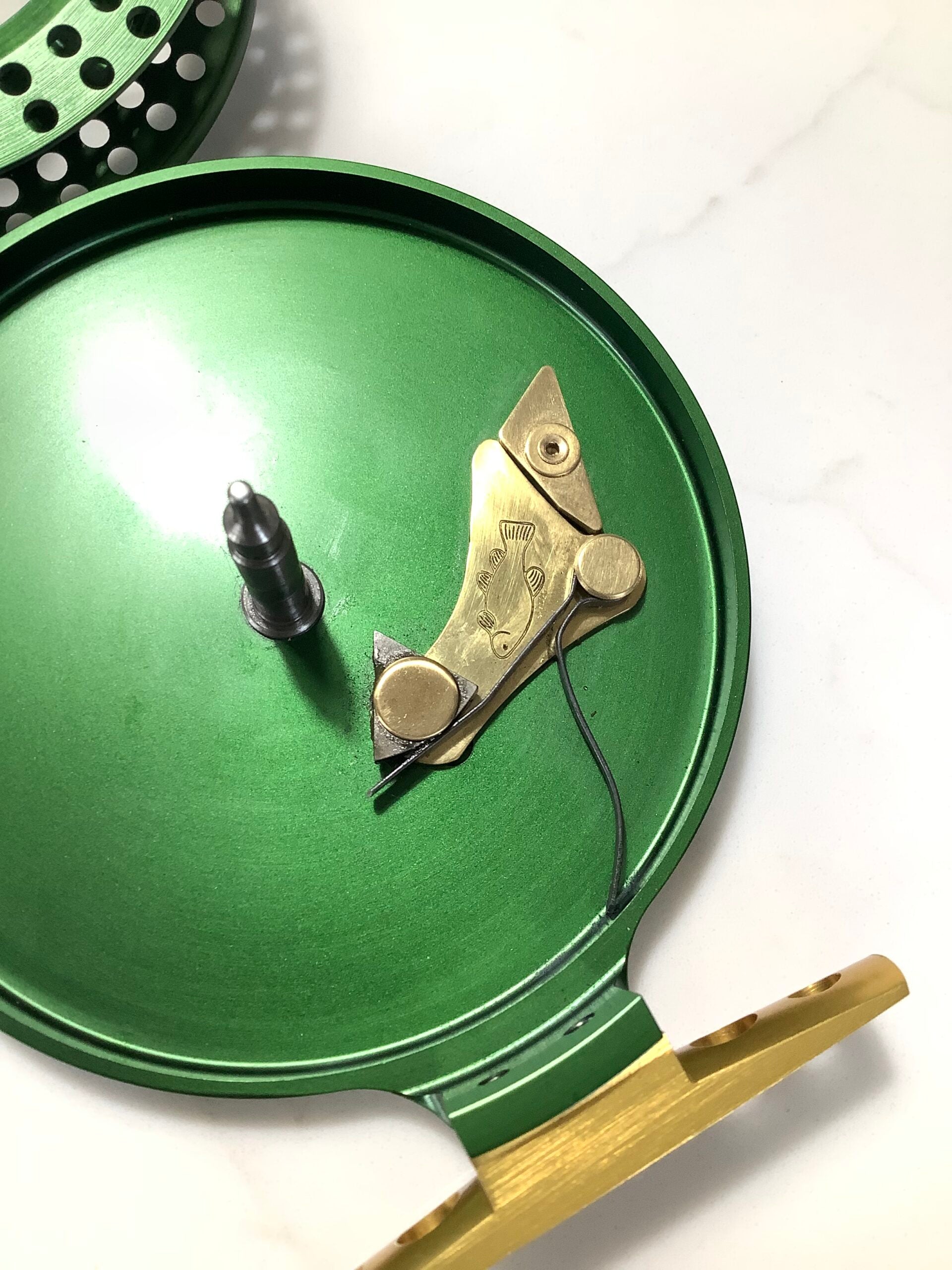 Limited Edition TENCH FISHERS Centrepin By Garry Mills