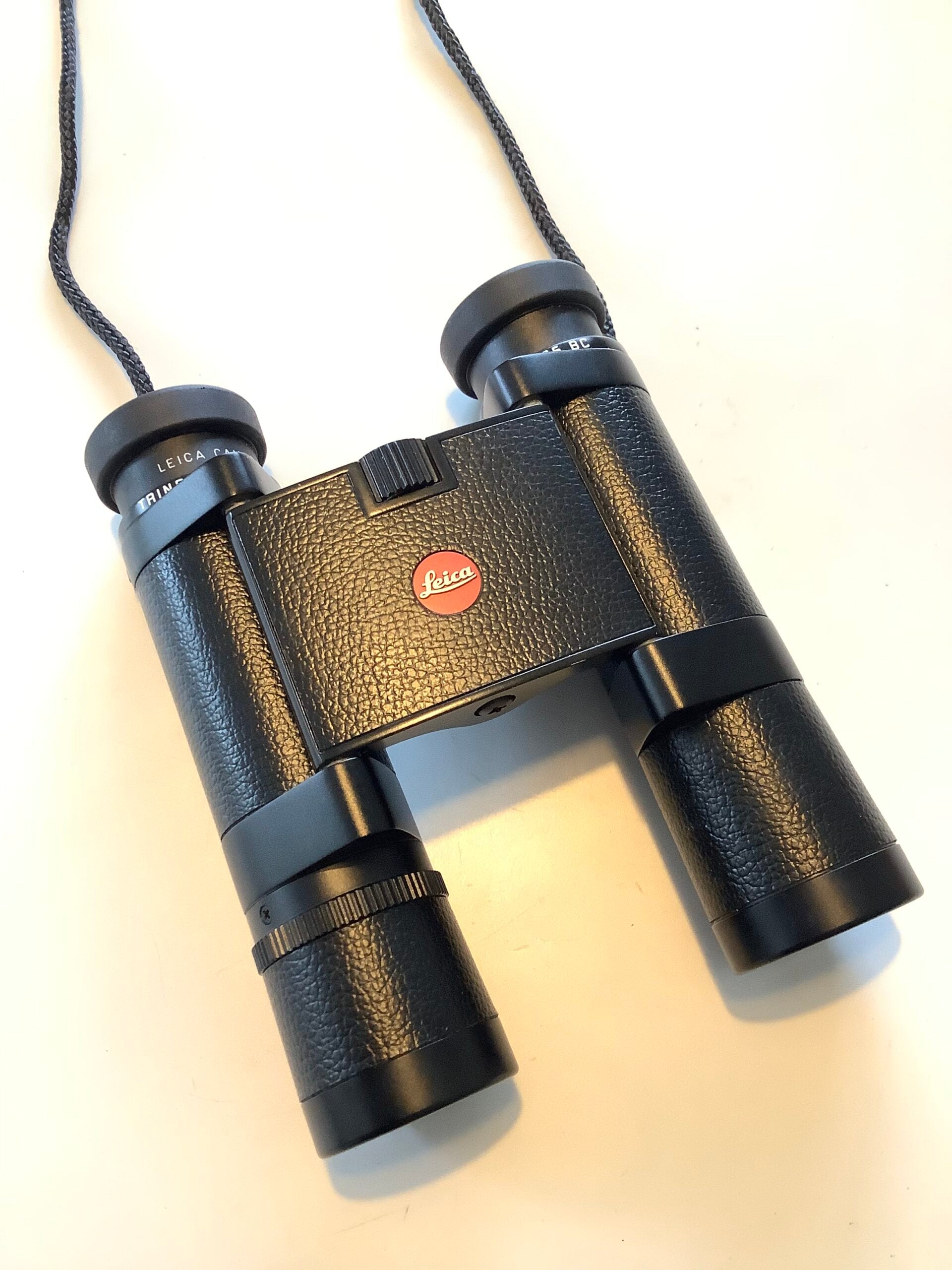 LEICA Trinovid 10 x 25 BC Compact Binoculars With Leather Case