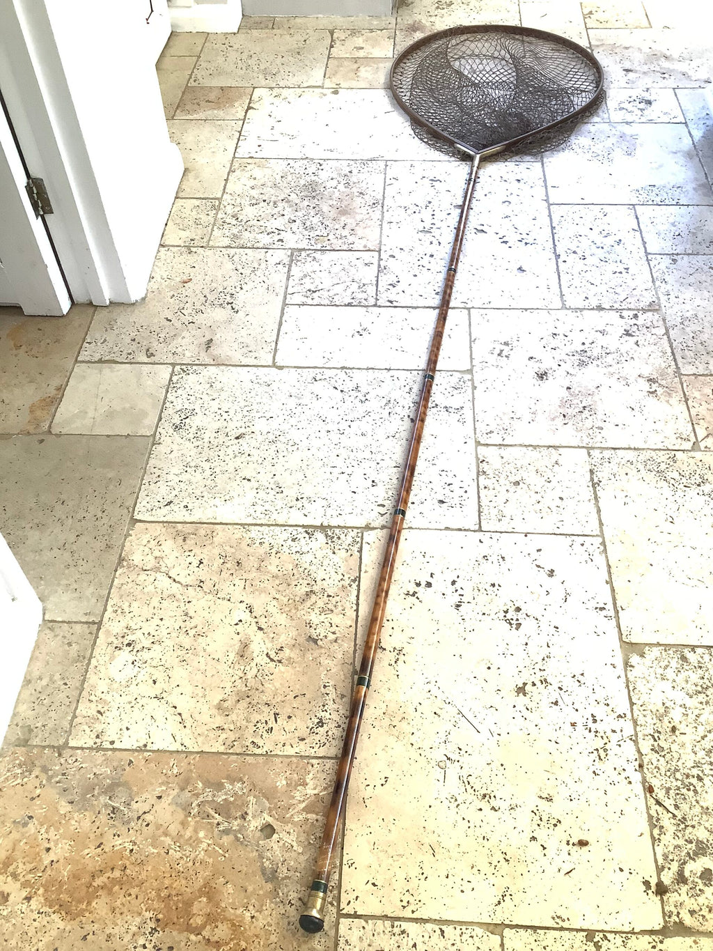 DE-LUXE Traditional Hand Crafted Large Carp ASH Framed Landing Net Pole By GOLDEN SCALE CLUB