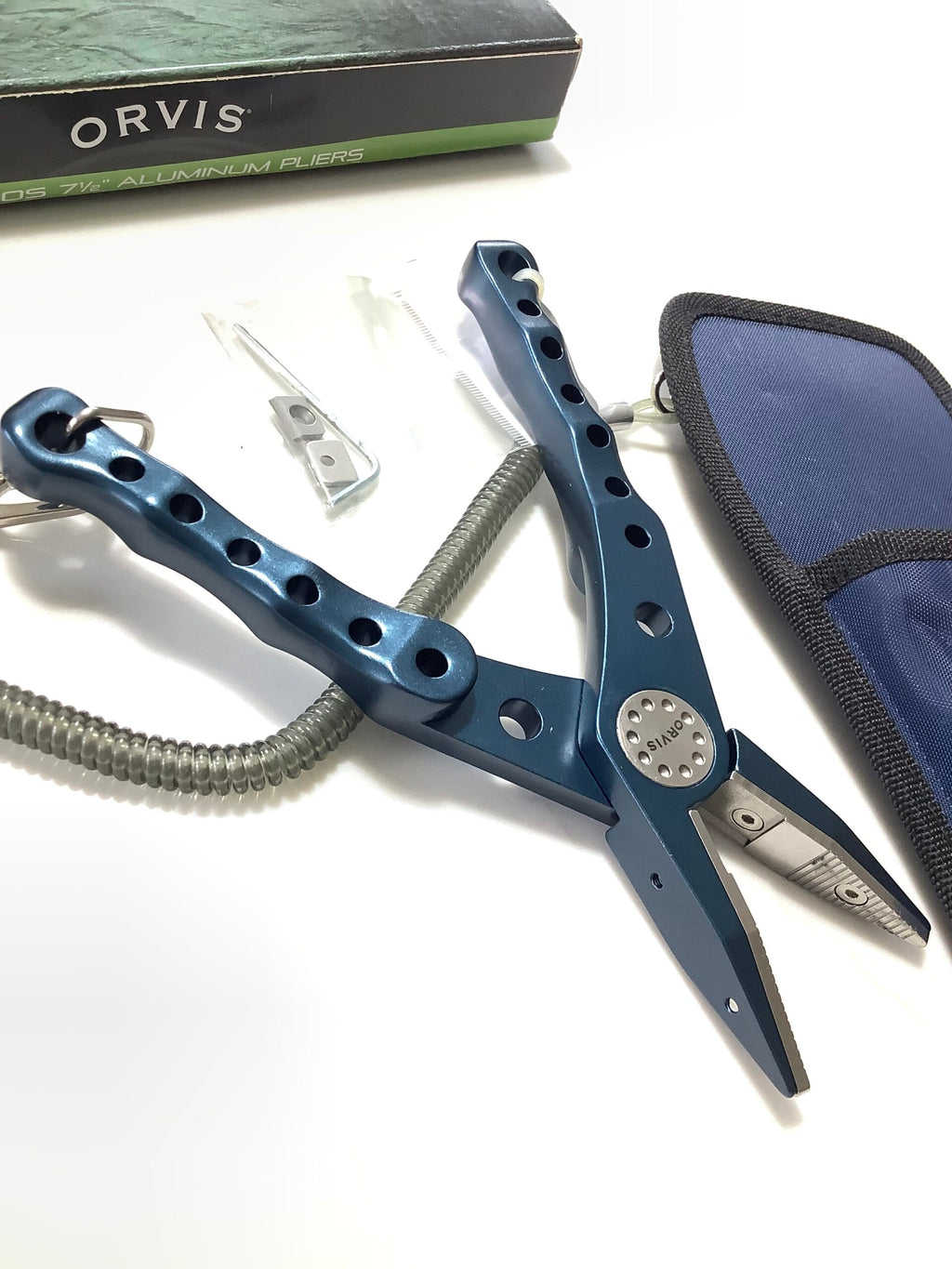 NEW unused ORVIS Fishermans Pliers