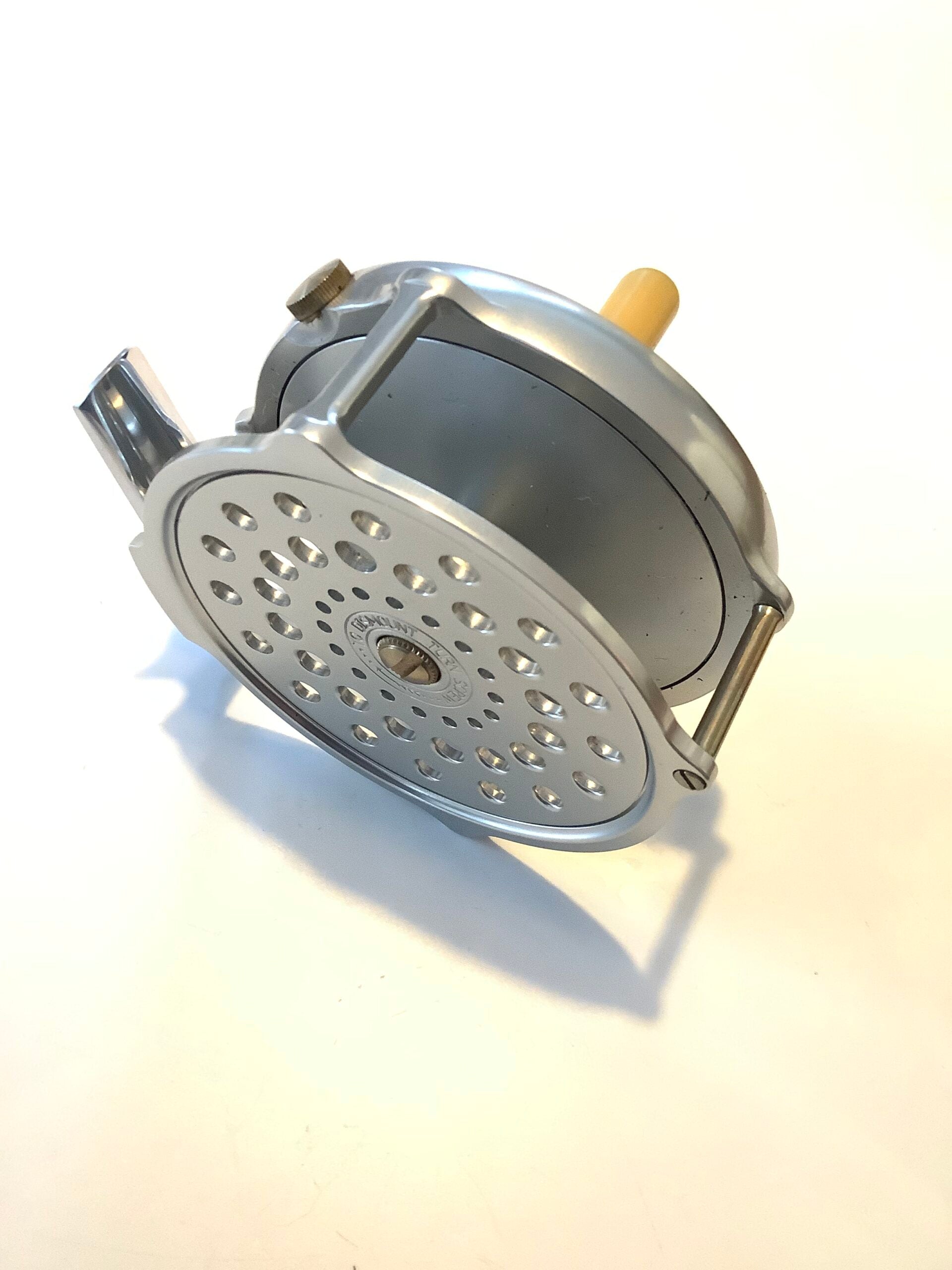 New mint a Hardy Bros Heritage Bougle 31/2” Fly Reel