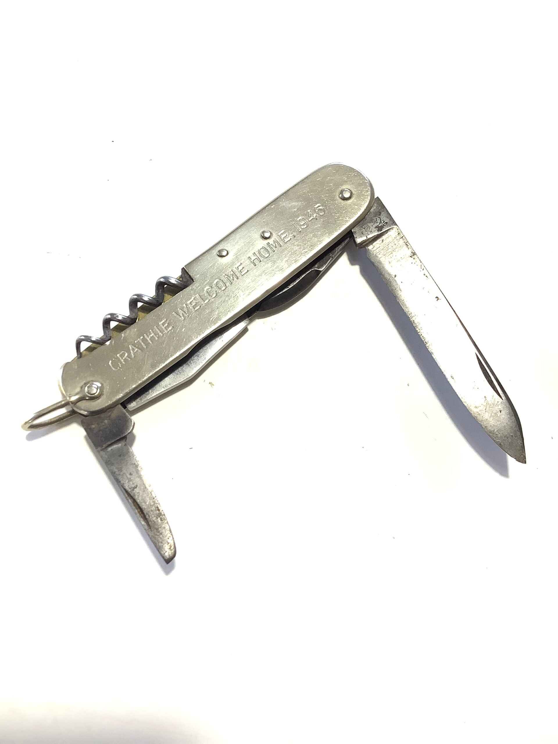 Scarce Antique Sportsman Knife gifted by THE KING IN 1946 to the returning soldiers from the War on Balmoral Estate CRATHIE Parish