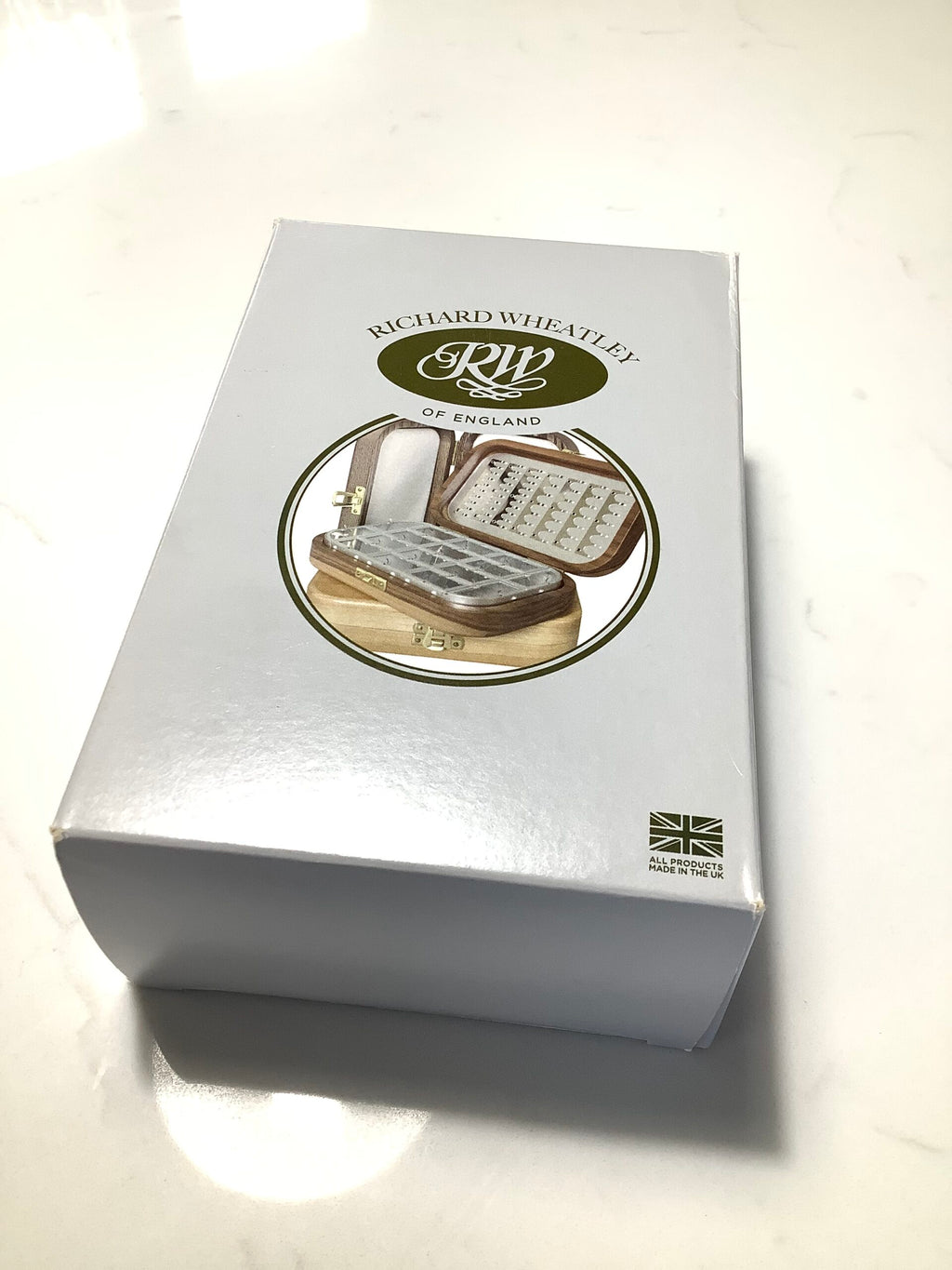 New unused Richard Wheatley Large Walnut Wood Compartment Fly Box