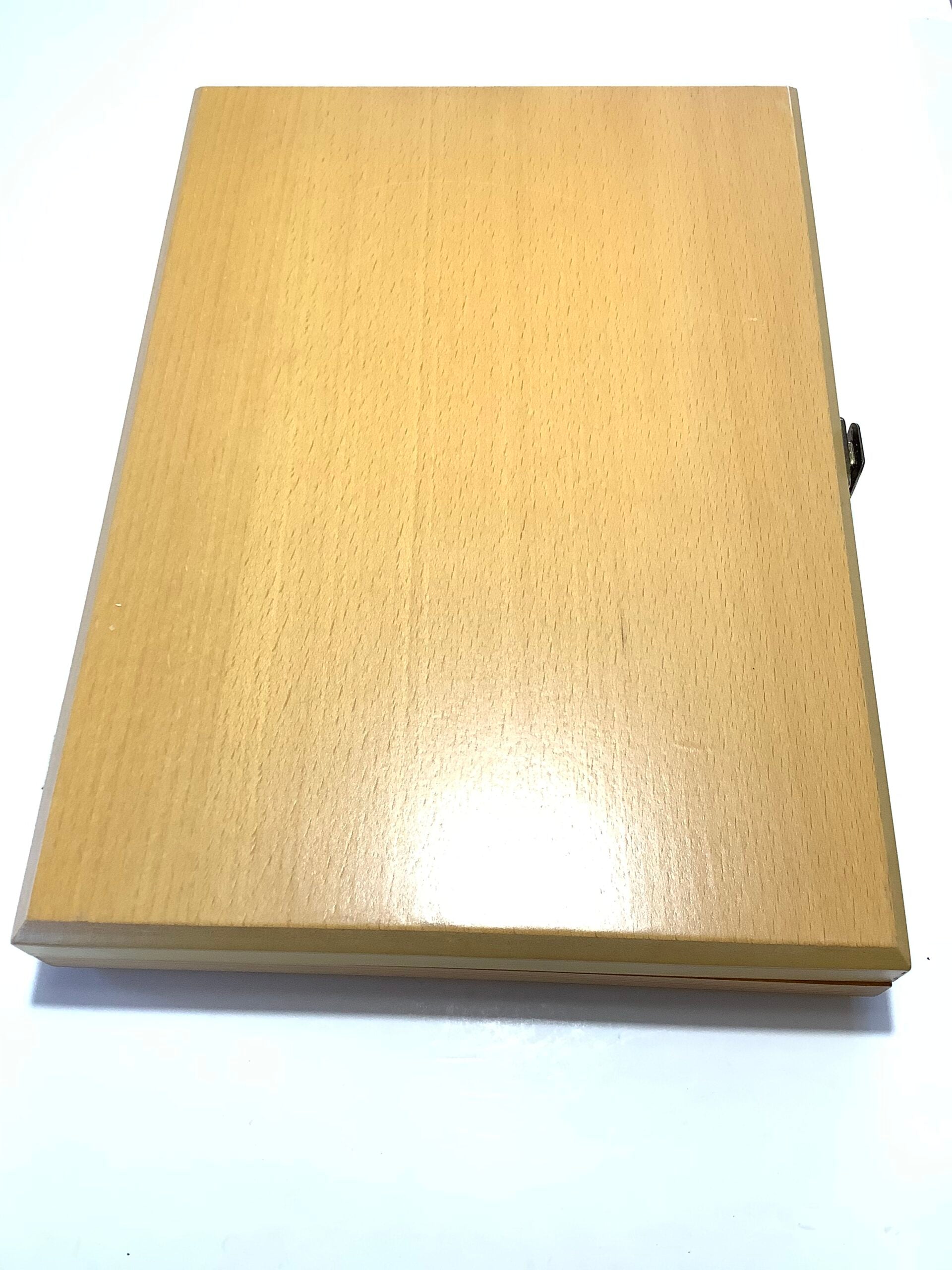 Boxed Selection of Quality FLOATS
