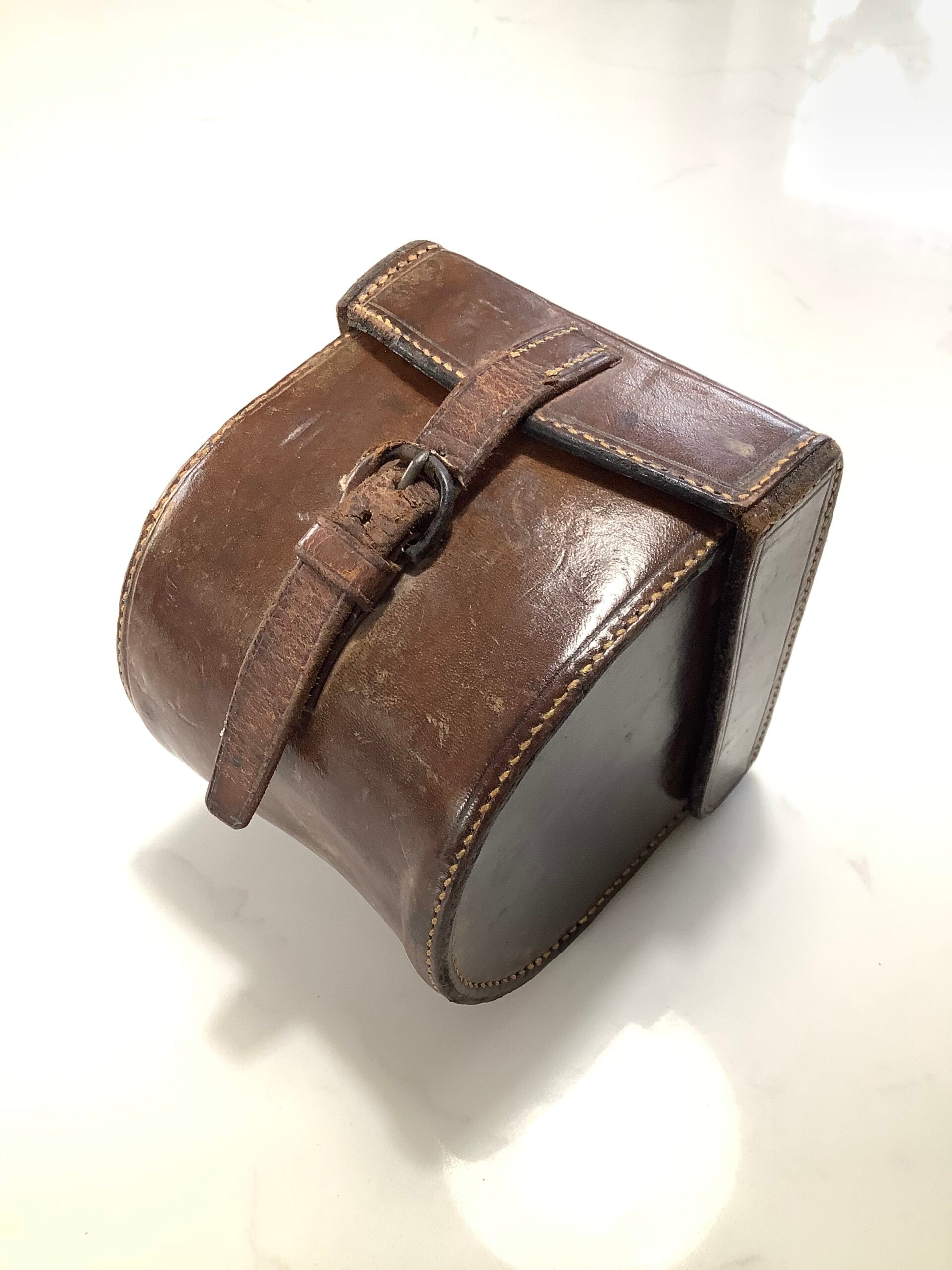 Antique FARLOWS of Pall Mall London Block leather reel case
