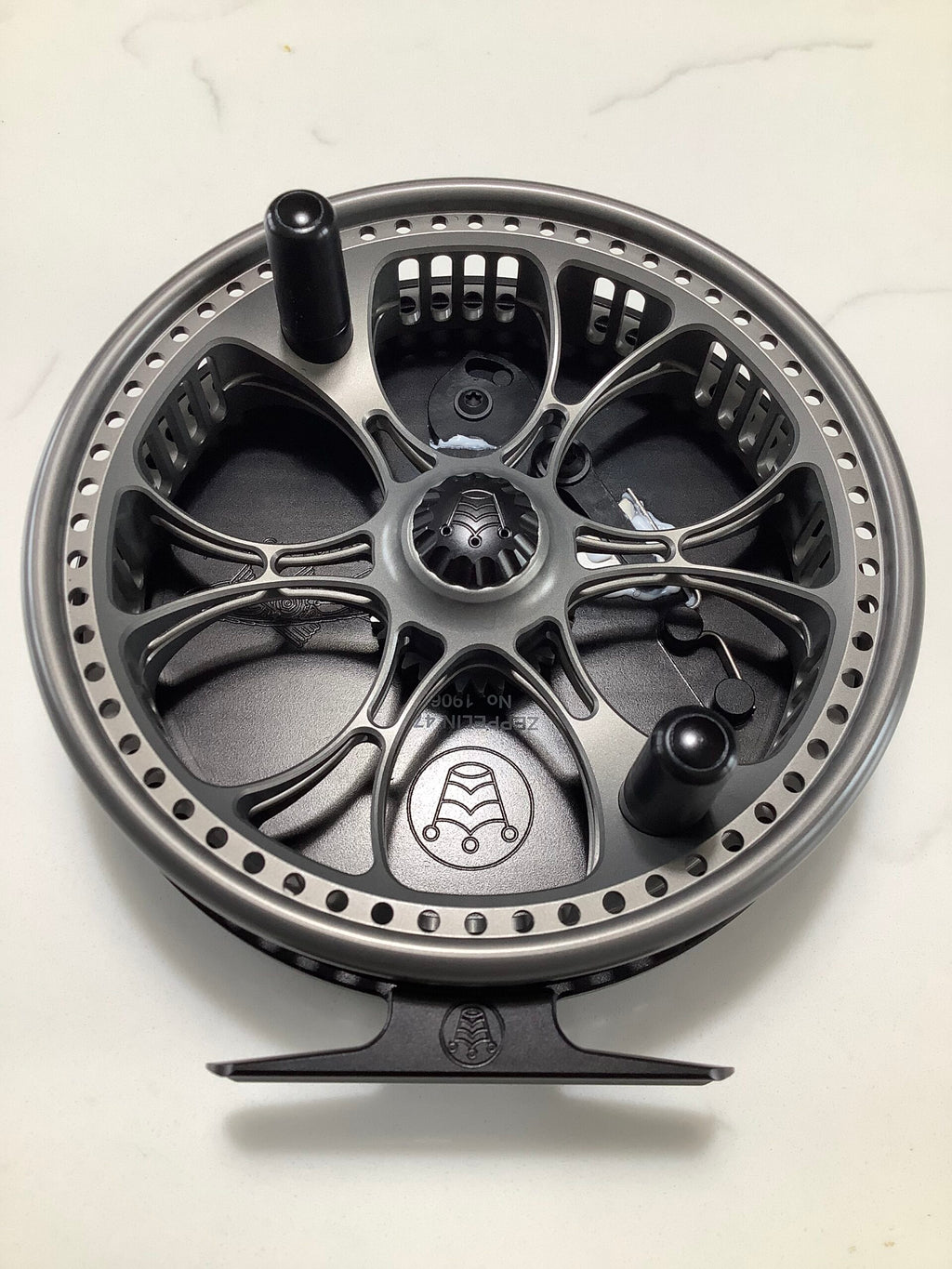 New KINGPIN “ ZEPPLIN ” Centrepin 4.75”
