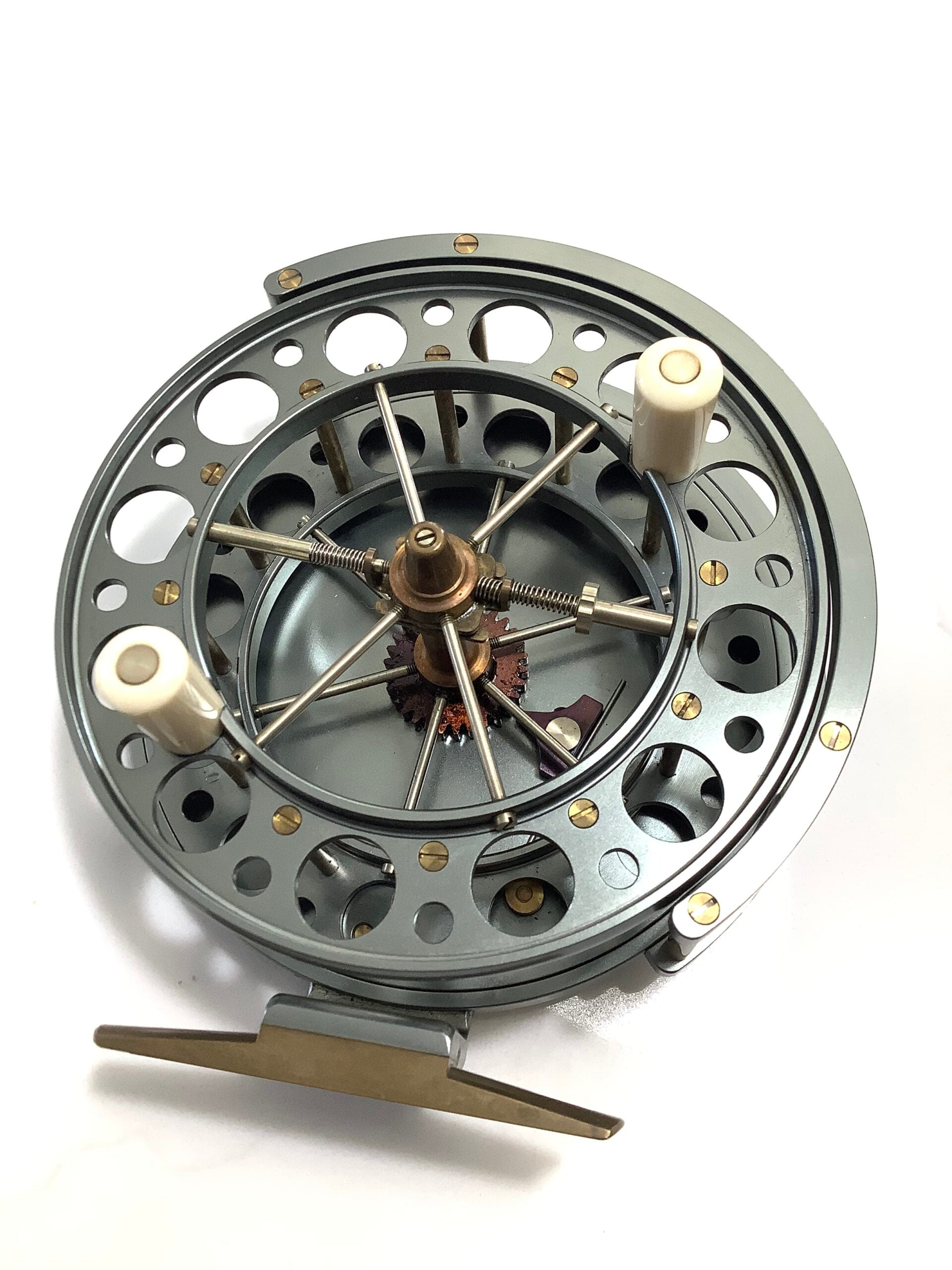 Rare CHRIS LYTHE “ AJP DELUXE “ Centrepin with Line Guide