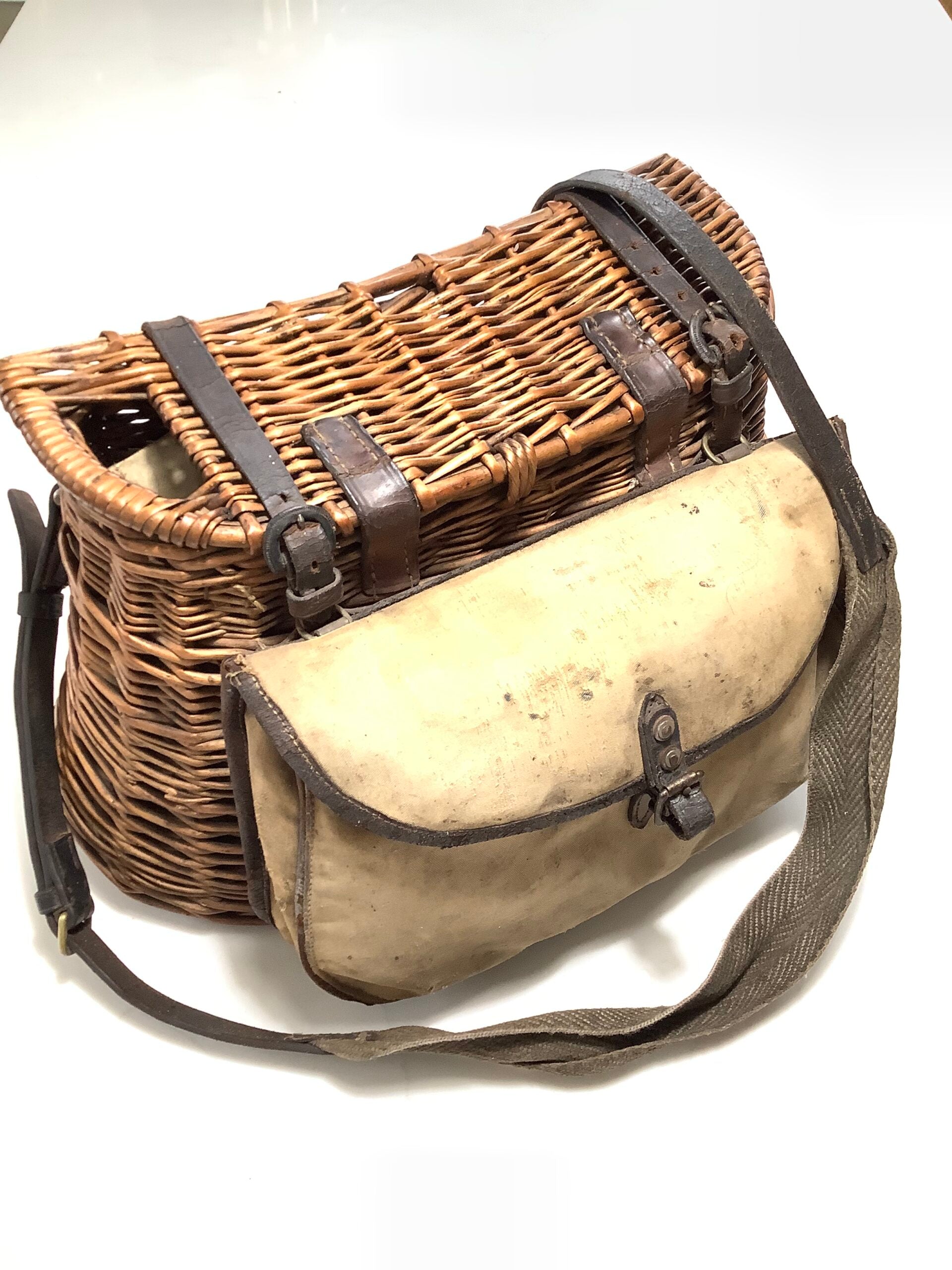 Antique Fisherman’s Creel/Hold-all