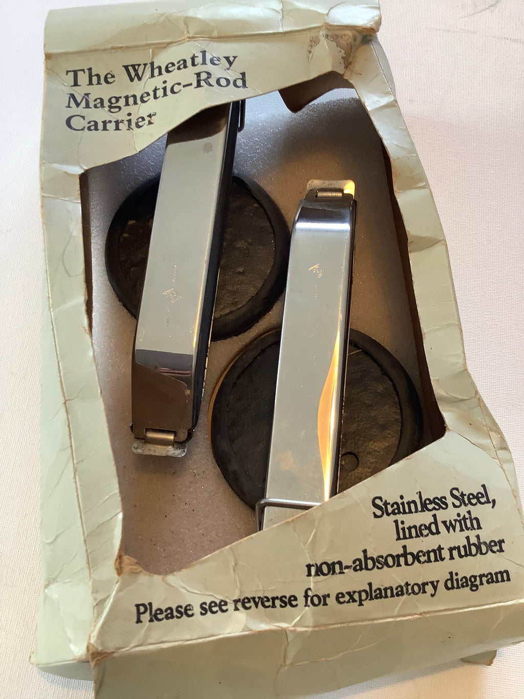 New unused Richard Wheatley Magnetic rod Carriers