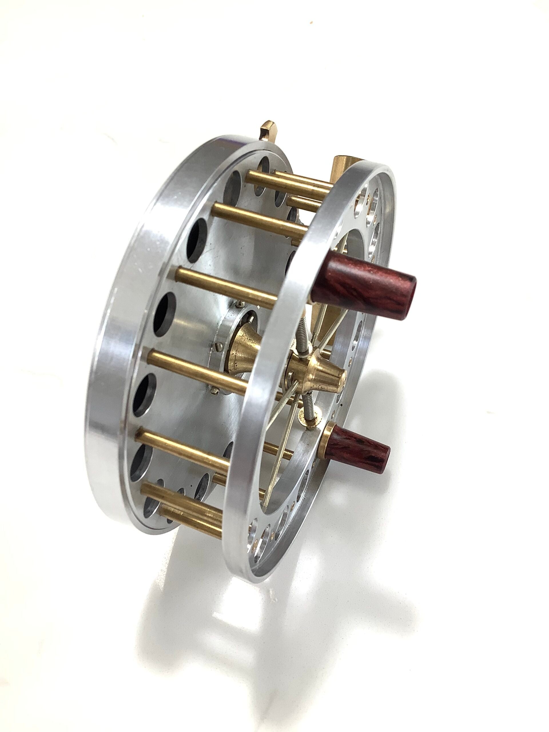 THE GARRY MILLS  21st  ANNIVERSARY  REEL“ The Mill Pin II “ No.01 Centrepin