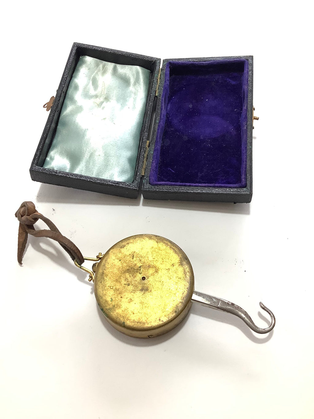 Important Piece of Angling History MR.F.M.H HALFORDS Very own Fish weighing Balance 1890