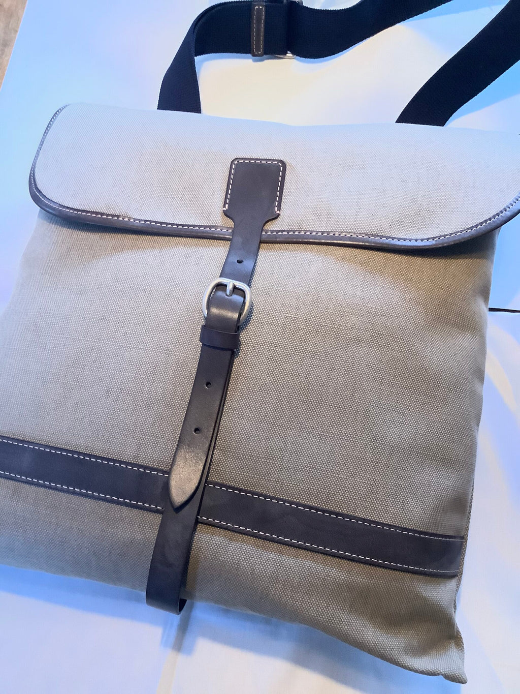 Rare Holland Holland of London “Fisherman” Bag