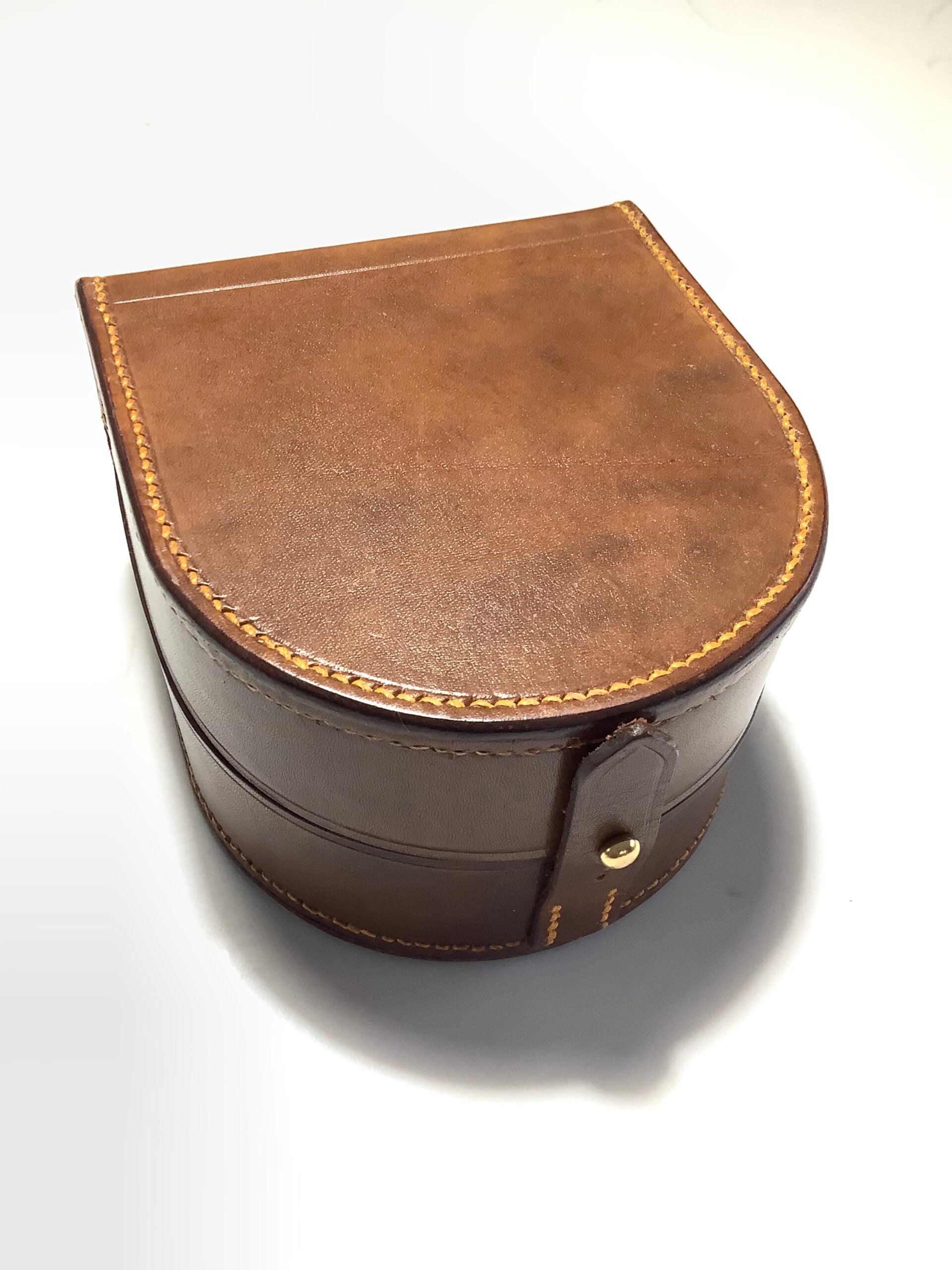 Quality Hand crafted Traditional Leather CLAMSHELL Centrepin Case by Peter Loam
