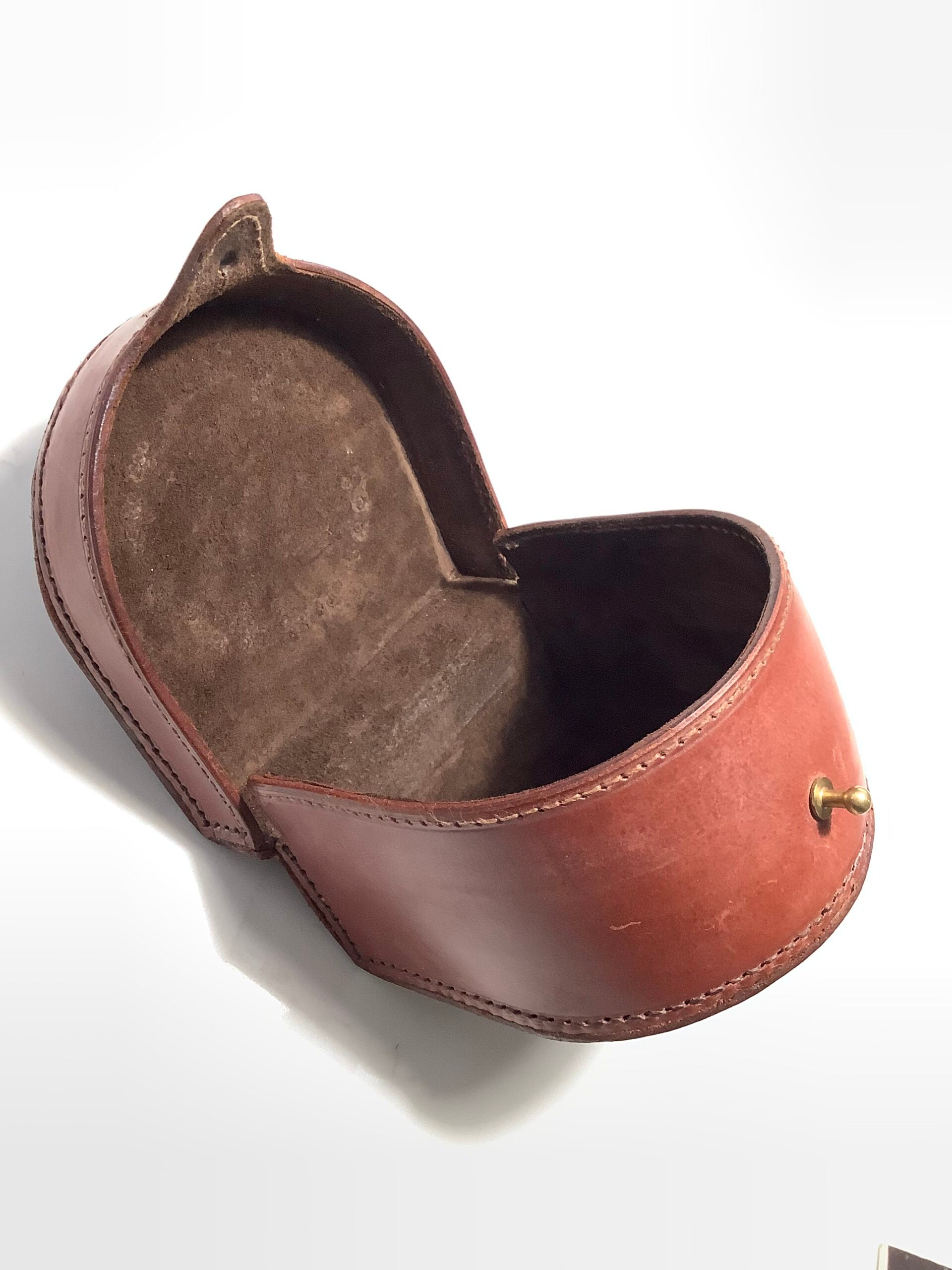 Antique leather clam shell Centrepin reel case