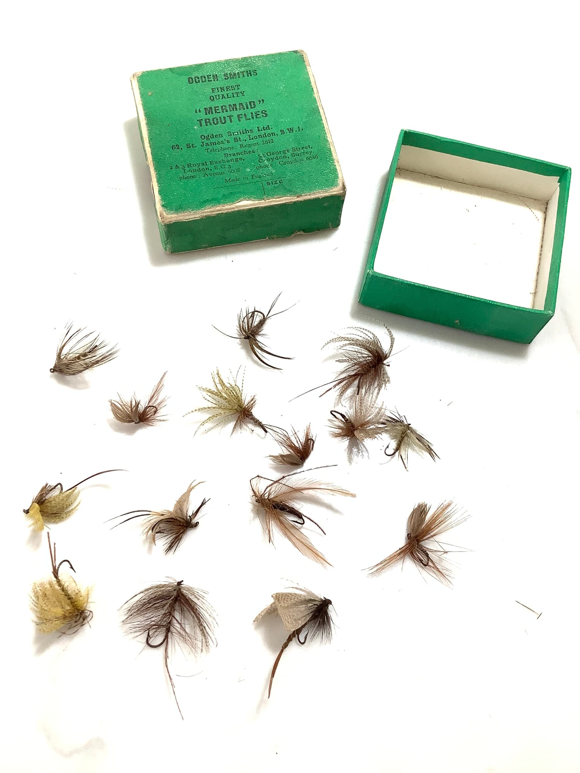 OGDEN SMITHS TRADE BOX WITH 15 DRY/MAY FLIES