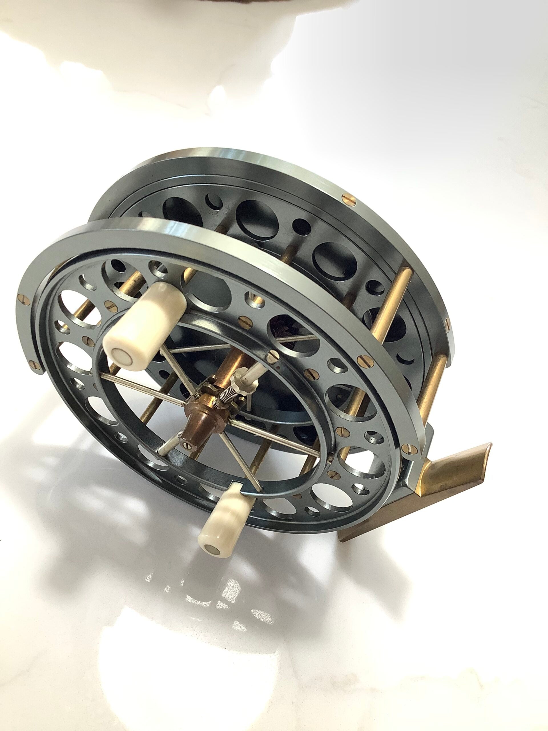Rare CHRIS LYTHE “ AJP DELUXE “ Centrepin with Line Guide