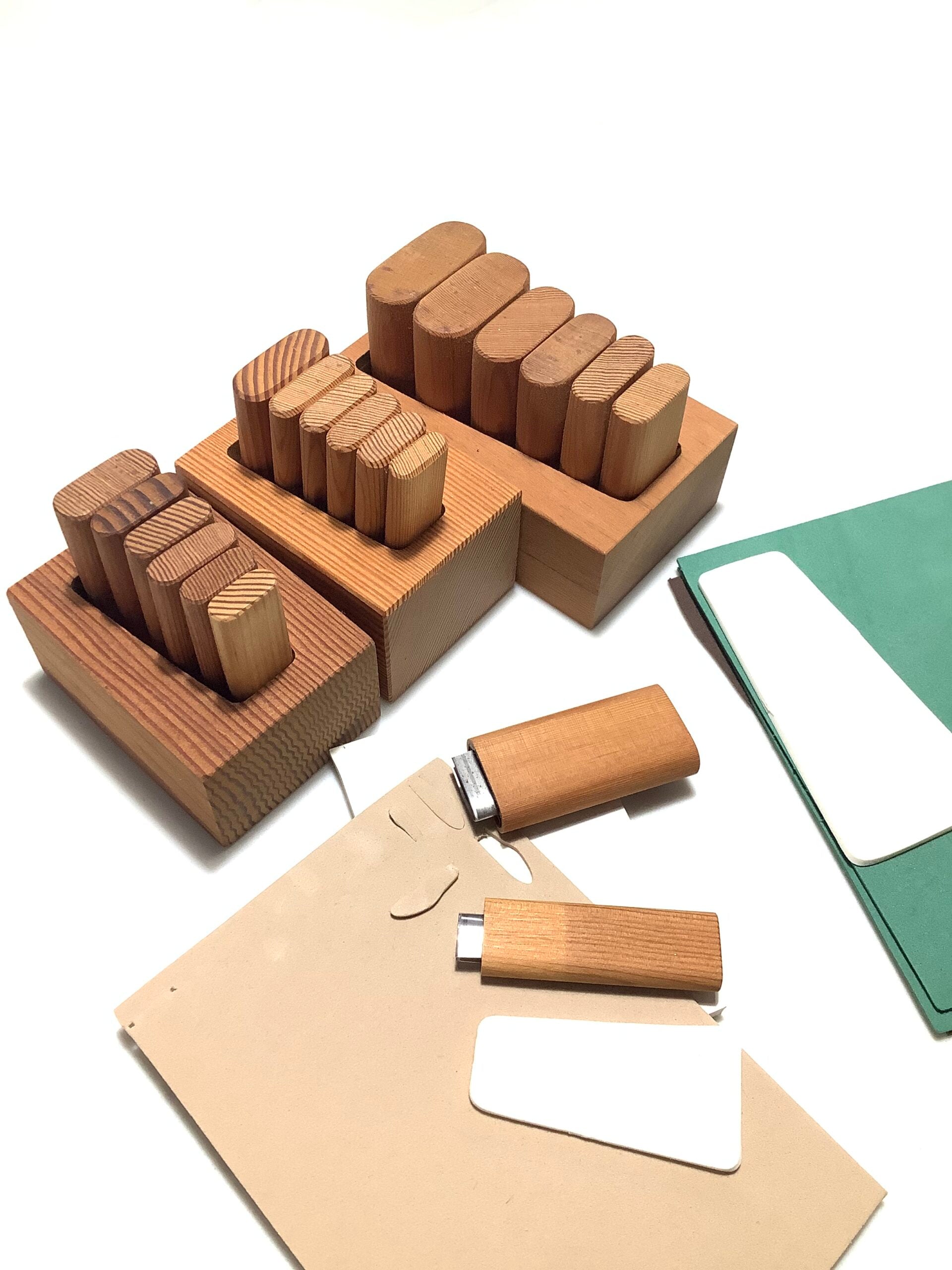 Fly tyers Wing cutting sets, all sizes with Wood block holders.