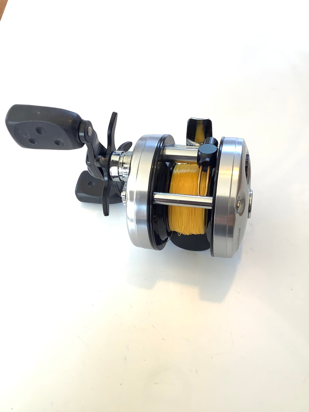 New Abu 4601 C3 Multiplier Reel.