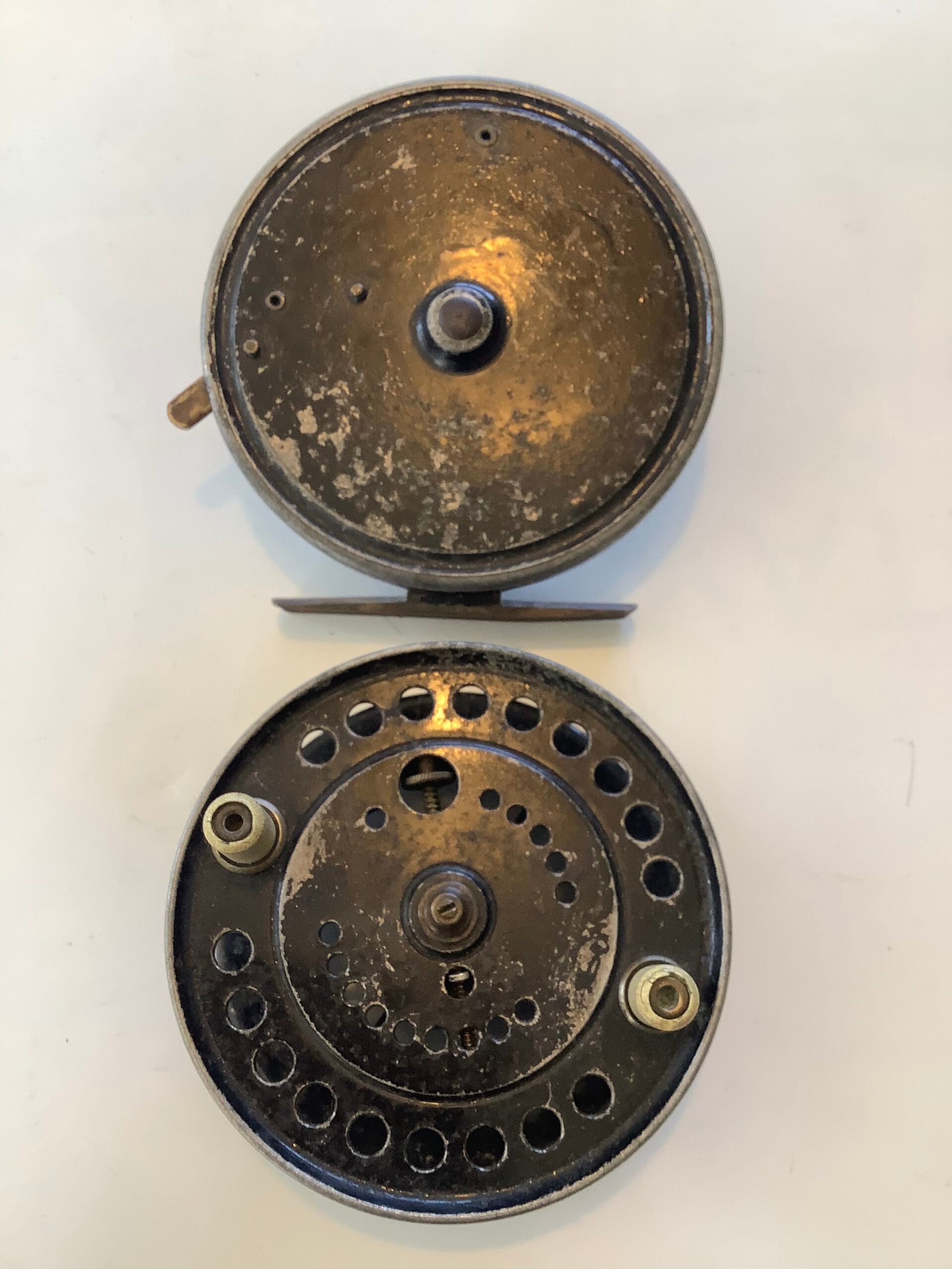 Antique J.W.Young Sons Pattern No. 10A Reel
