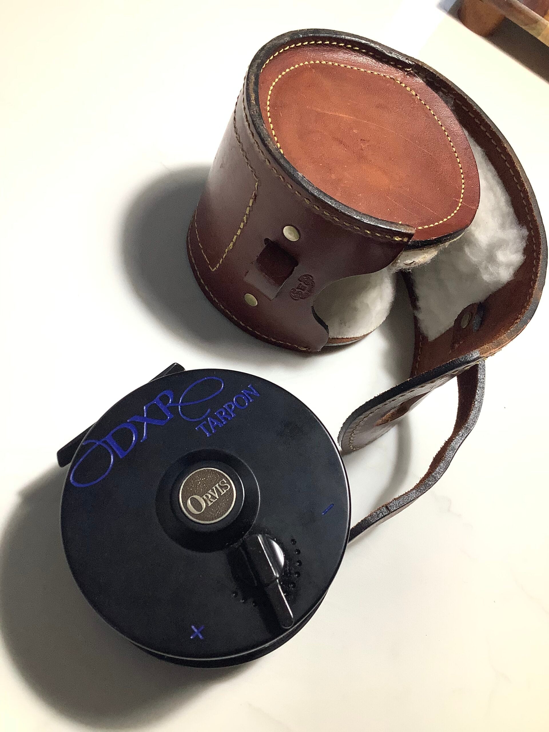 ORVIS TARPON DXR with line and Leather ORVIS Case