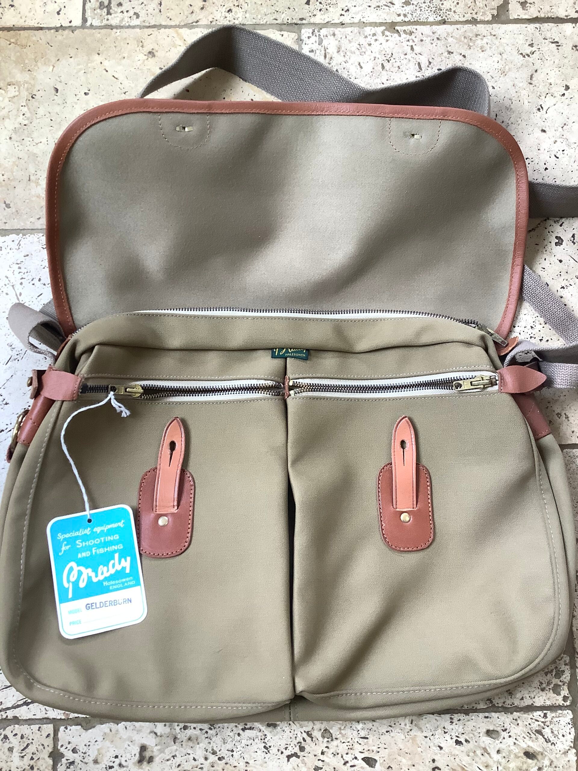 NEW Unused Vintage BRADY GELDERBURN Fishermans Bag