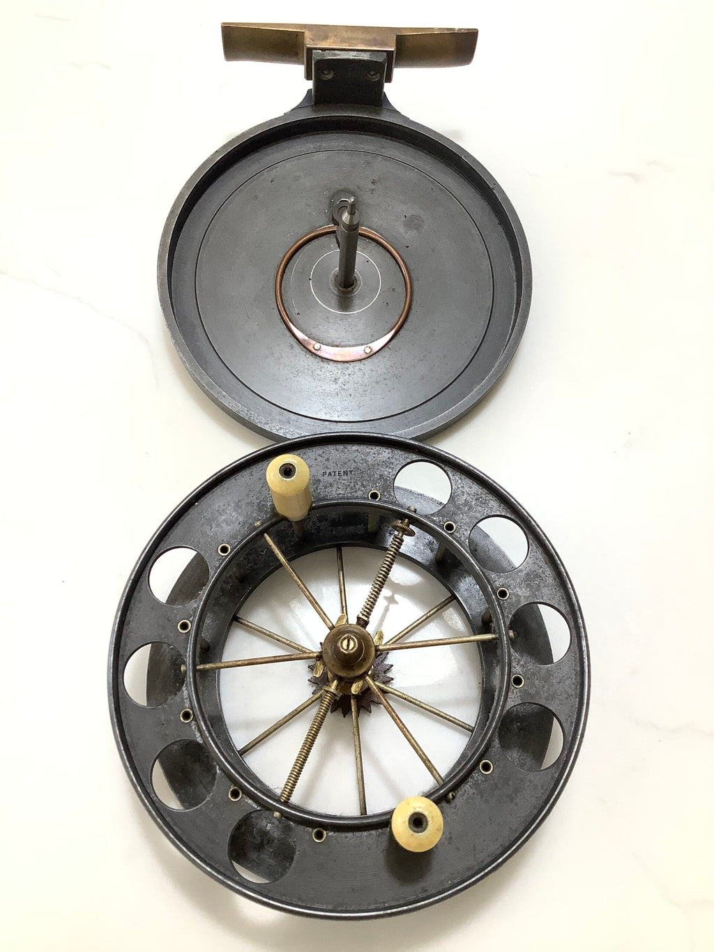 Rare Antique.G.LITTLE of LONDON  Allcocks Aerial Centrepin