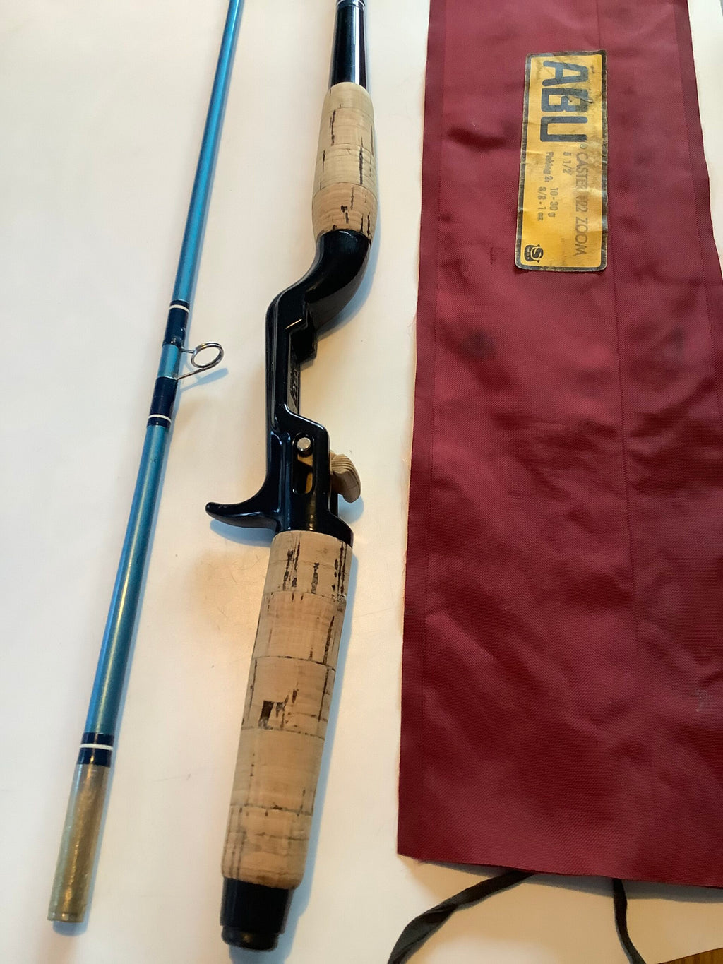 Rare ABU 5 1/2 ft Caster 122 Zoom Rod